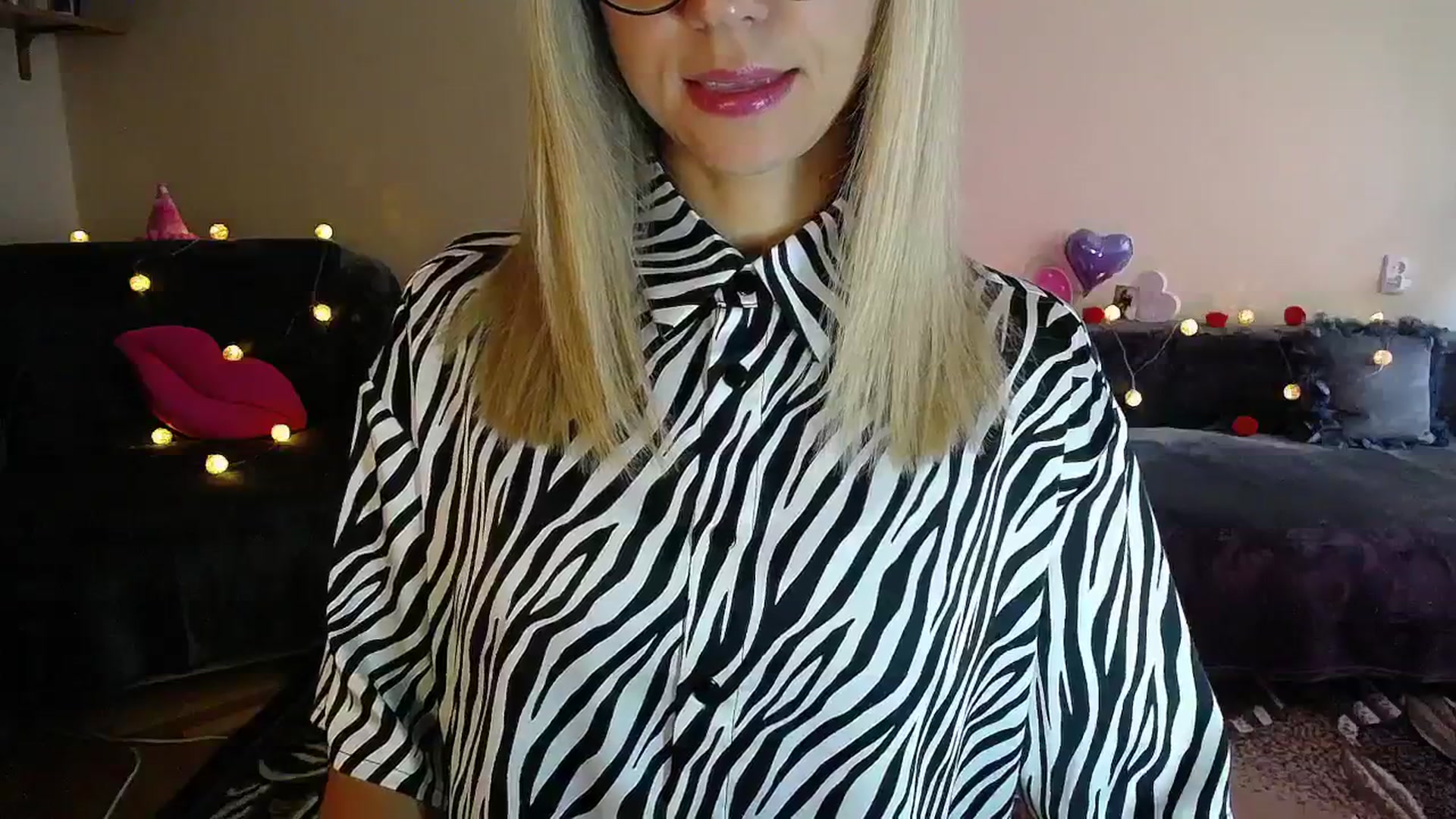 Gallery image thumbnail from Sunshine_alis's myfreecams stream on, 08/19/2025, 15:28 image 17 of 20