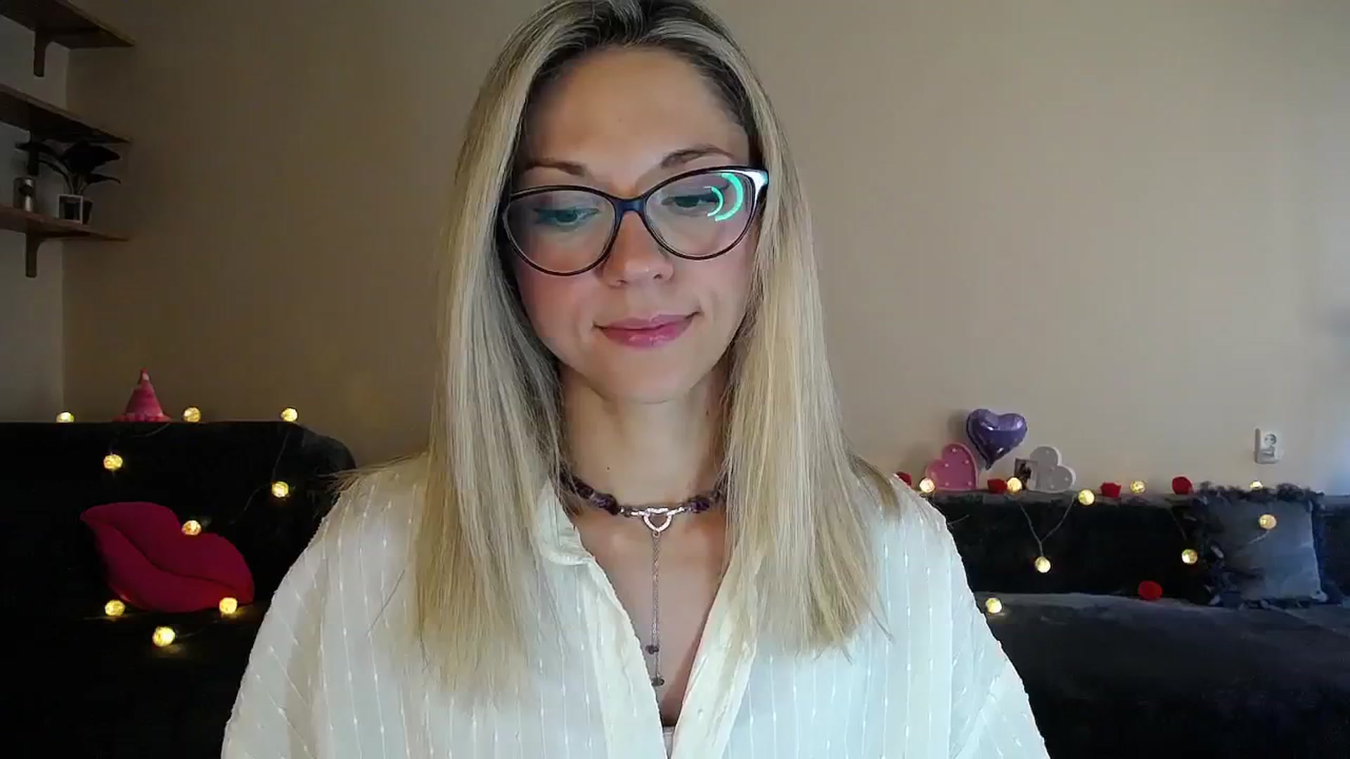 Gallery image thumbnail from Sunshine_alis's myfreecams stream on, 08/20/2025, 16:23 image 15 of 20