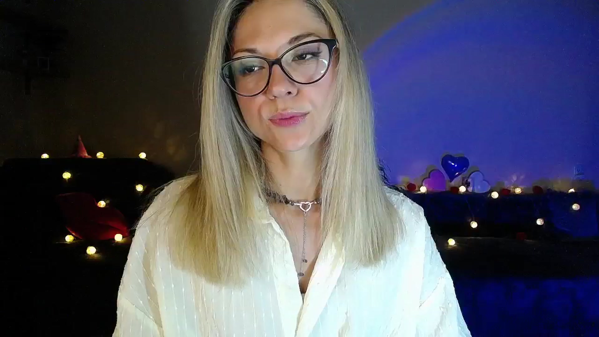 Gallery image thumbnail from Sunshine_alis's myfreecams stream on, 08/20/2025, 17:41 image 15 of 20