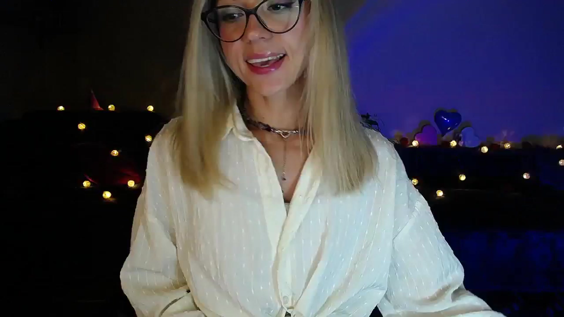 Gallery image thumbnail from Sunshine_alis's myfreecams stream on, 08/20/2025, 17:41 image 9 of 20