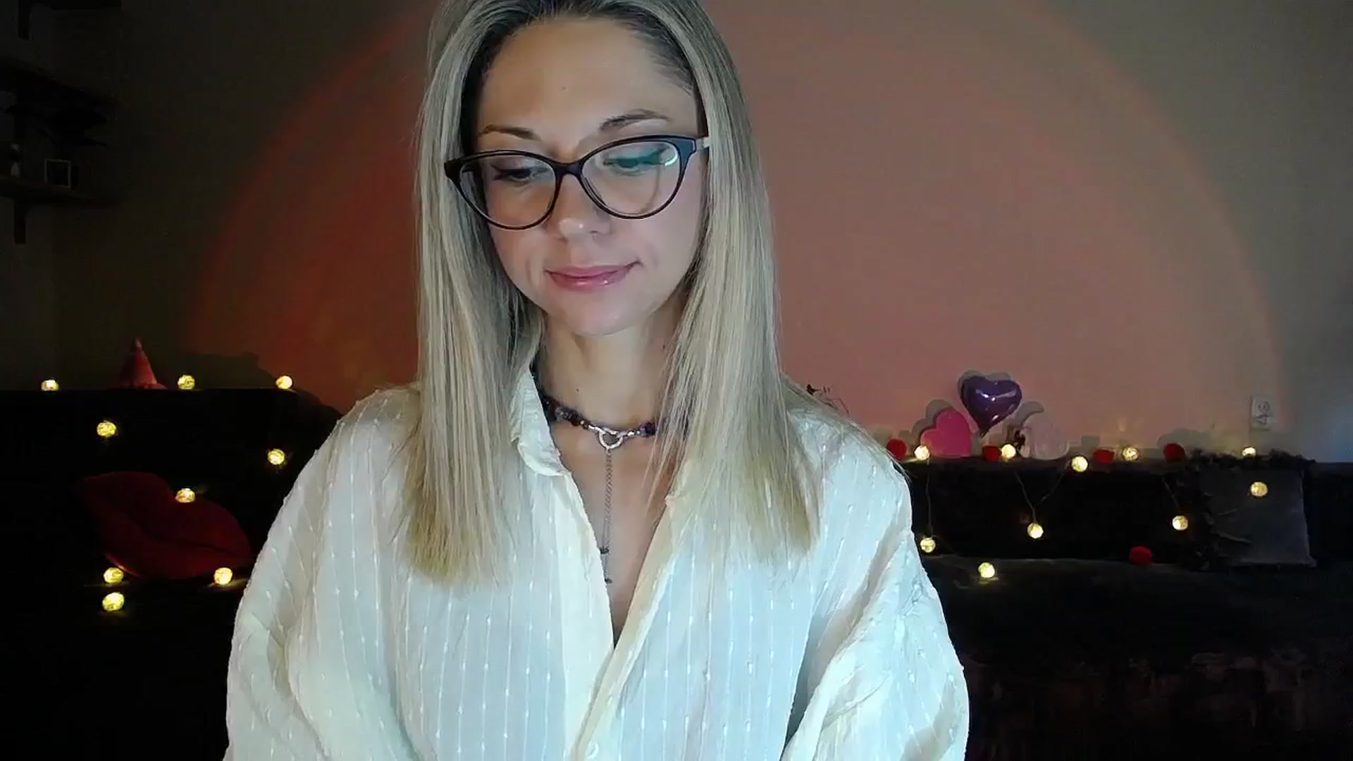 Gallery image thumbnail from Sunshine_alis's myfreecams stream on, 08/21/2025, 17:32 image 1 of 20