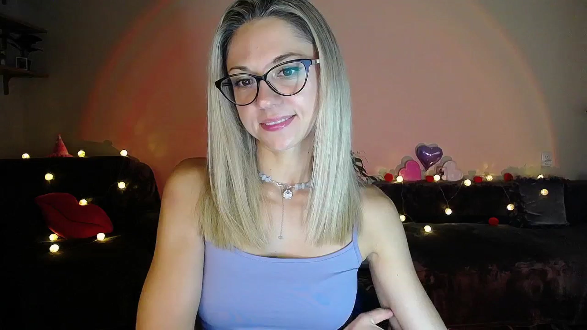 Gallery image thumbnail from Sunshine_alis's myfreecams stream on, 08/22/2025, 18:07 image 3 of 20