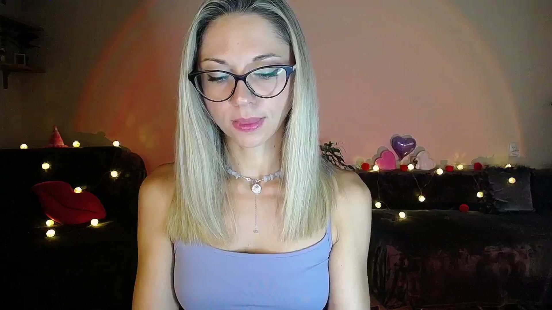 Gallery image thumbnail from Sunshine_alis's myfreecams stream on, 08/22/2025, 18:07 image 15 of 20
