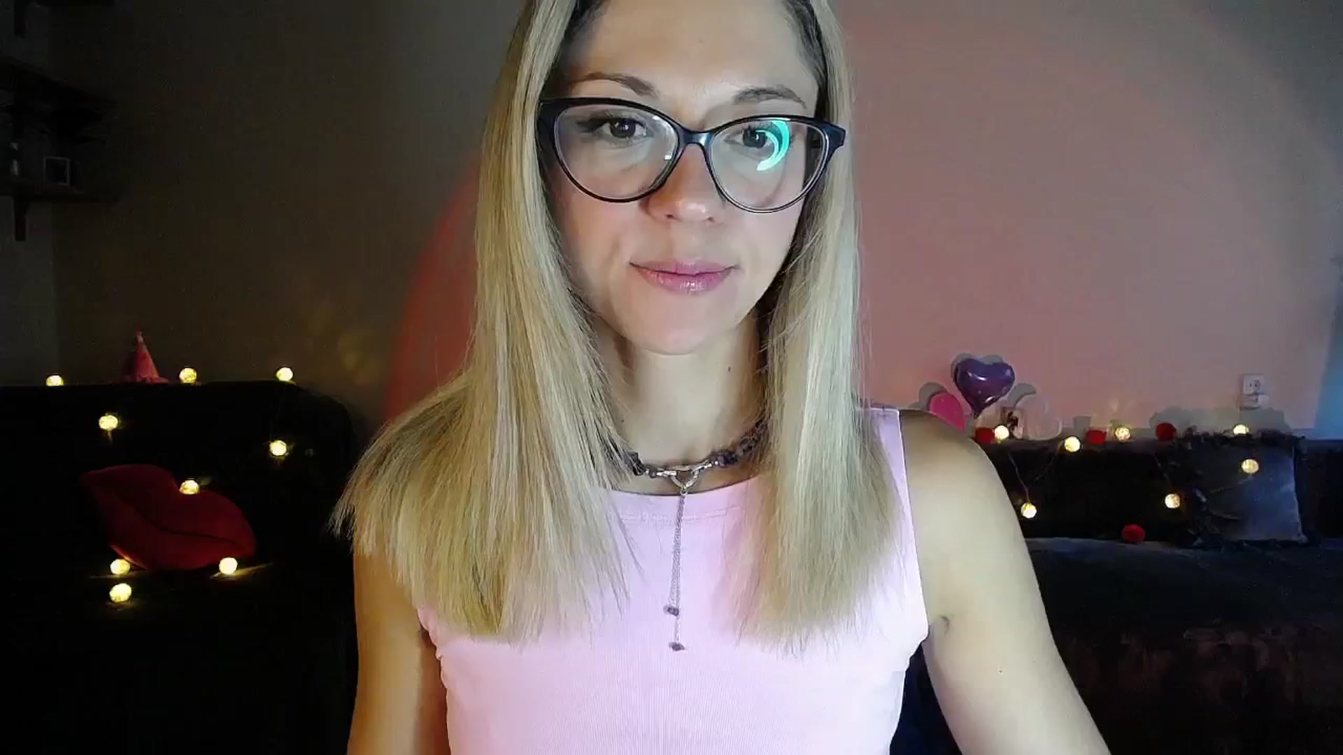 Gallery image thumbnail from Sunshine_alis's myfreecams stream on, 08/25/2025, 17:22 image 1 of 20