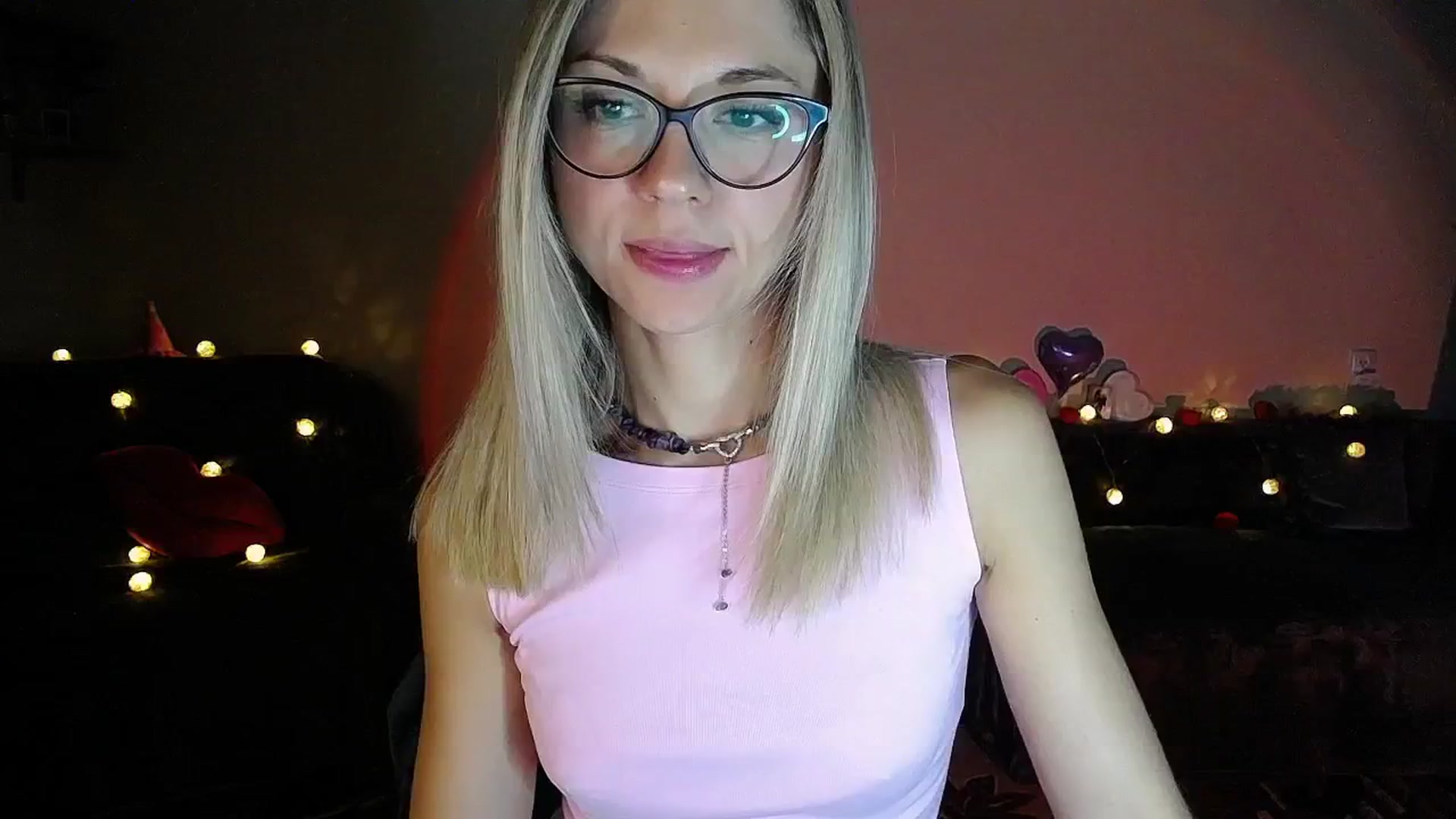 Gallery image thumbnail from Sunshine_alis's myfreecams stream on, 08/25/2025, 17:43 image 7 of 20