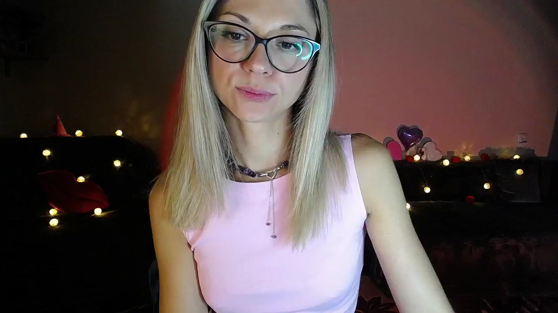 Gallery image thumbnail from Sunshine_alis's myfreecams stream on, 08/25/2025, 17:43 image 8 of 20