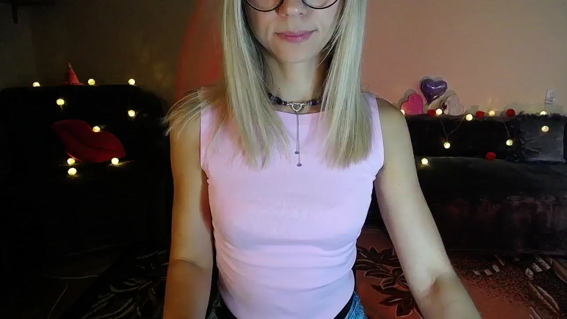 Gallery image thumbnail from Sunshine_alis's myfreecams stream on, 08/25/2025, 18:50 image 14 of 20