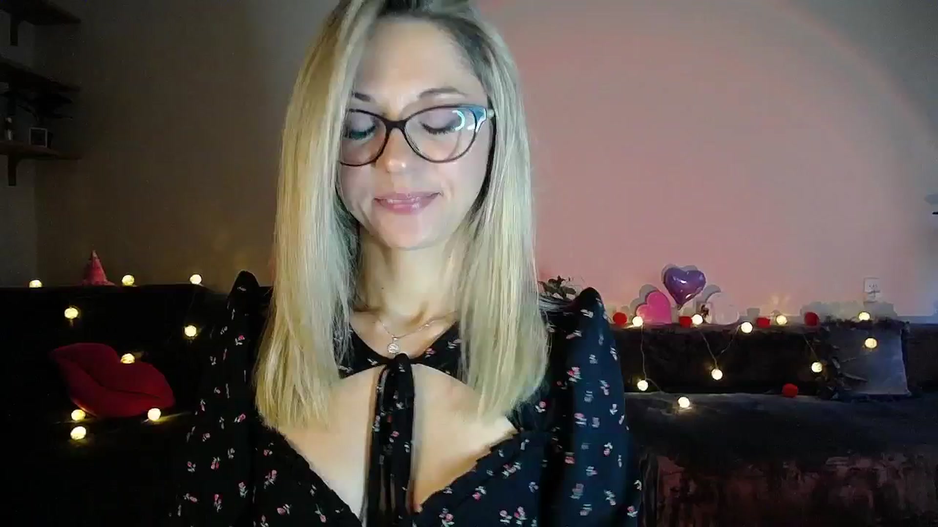 Gallery image thumbnail from Sunshine_alis's myfreecams stream on, 08/26/2025, 17:10 image 16 of 20