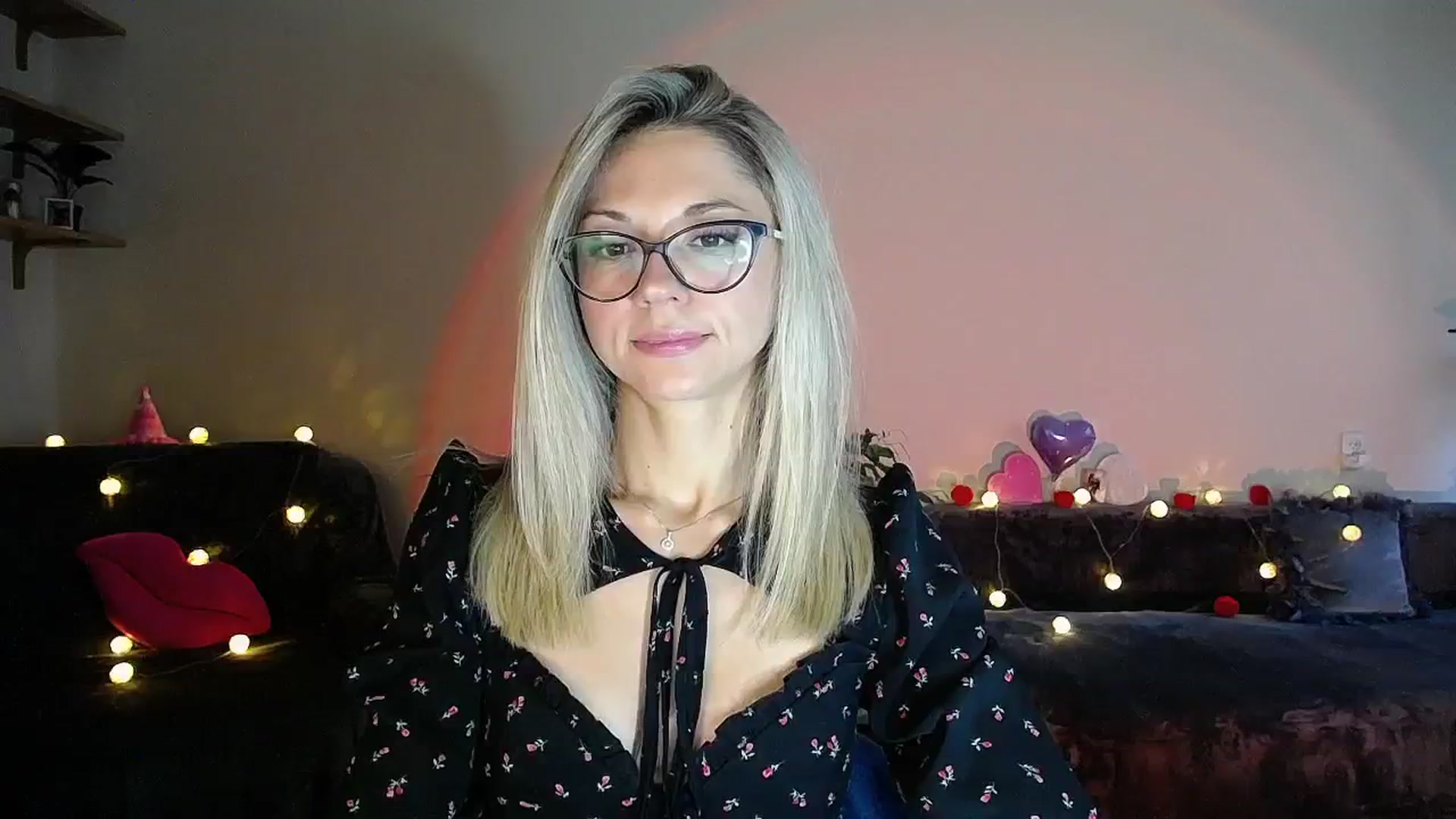 Gallery image thumbnail from Sunshine_alis's myfreecams stream on, 08/26/2025, 17:10 image 13 of 20