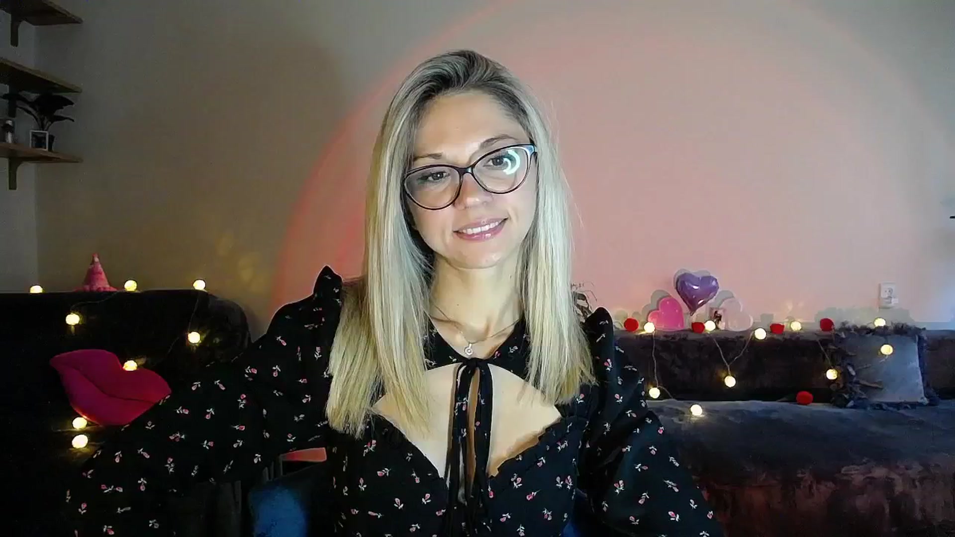 Gallery image thumbnail from Sunshine_alis's myfreecams stream on, 08/26/2025, 17:10 image 10 of 20