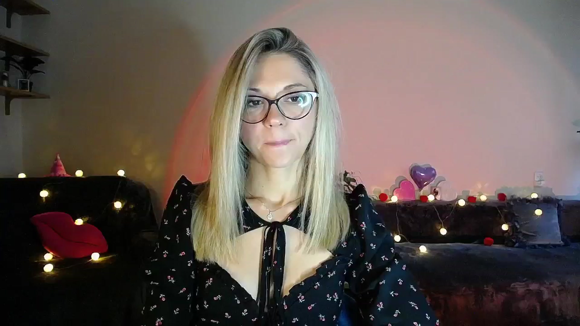 Gallery image thumbnail from Sunshine_alis's myfreecams stream on, 08/26/2025, 17:10 image 14 of 20