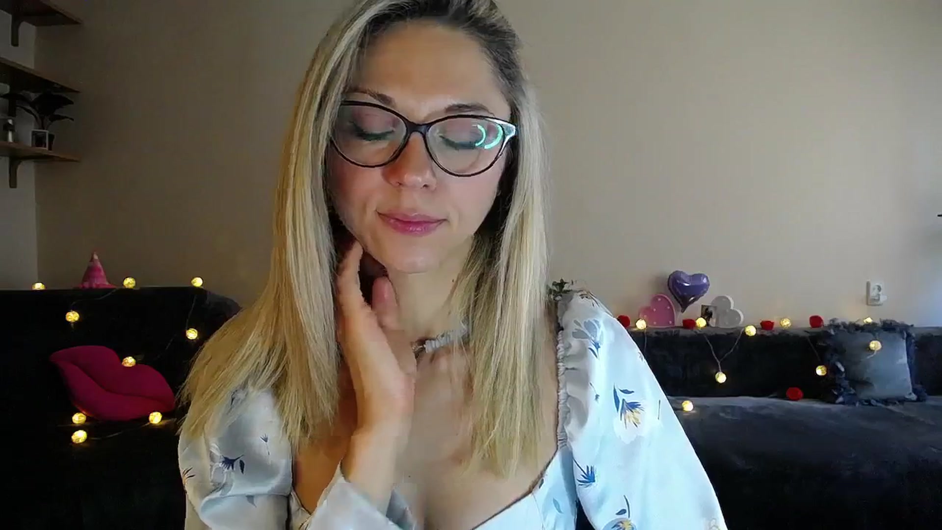 Gallery image thumbnail from Sunshine_alis's myfreecams stream on, 08/27/2025, 16:15 image 9 of 20