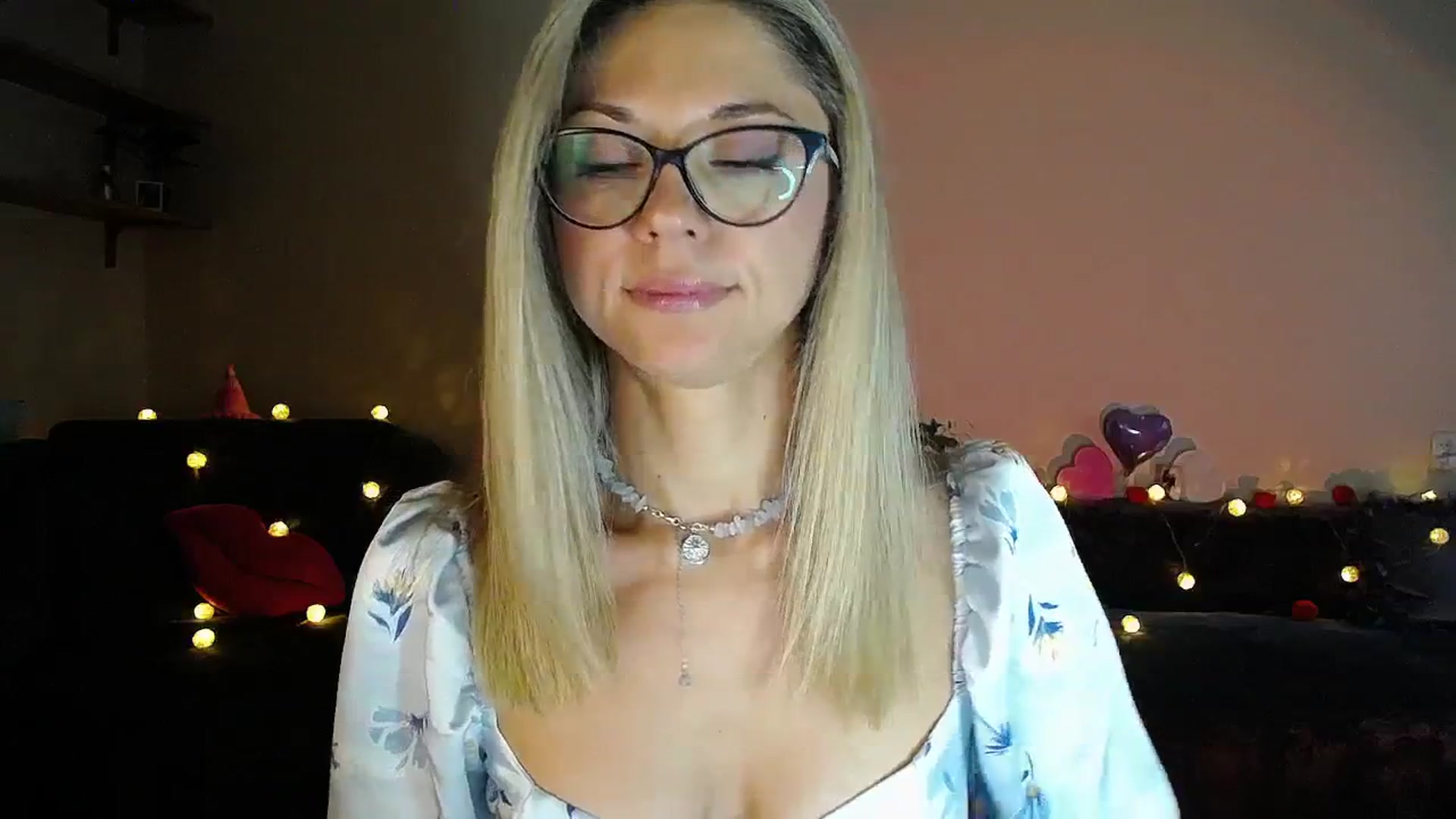 Gallery image thumbnail from Sunshine_alis's myfreecams stream on, 08/27/2025, 16:55 image 16 of 20