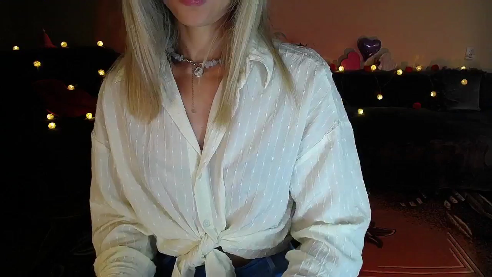Gallery image thumbnail from Sunshine_alis's myfreecams stream on, 08/28/2025, 18:39 image 10 of 20
