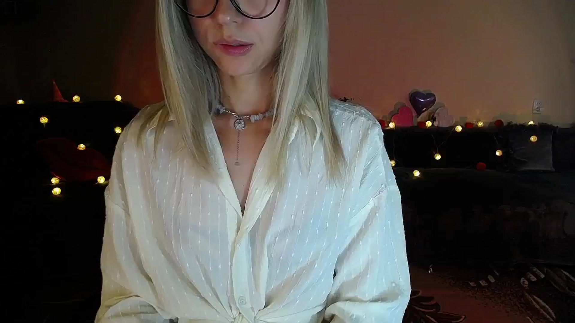 Gallery image thumbnail from Sunshine_alis's myfreecams stream on, 08/28/2025, 18:39 image 2 of 20
