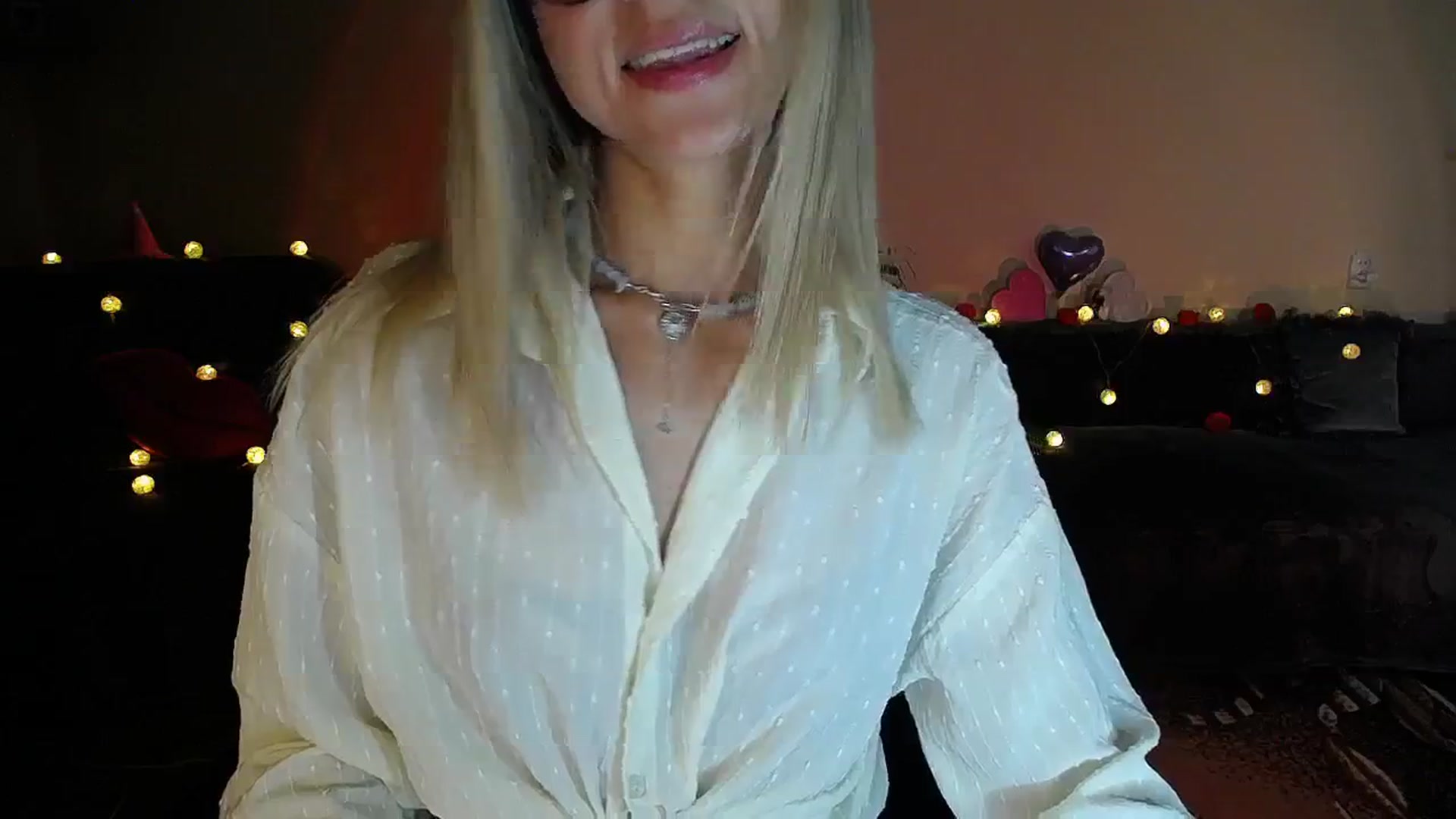 Gallery image thumbnail from Sunshine_alis's myfreecams stream on, 08/28/2025, 18:39 image 3 of 20