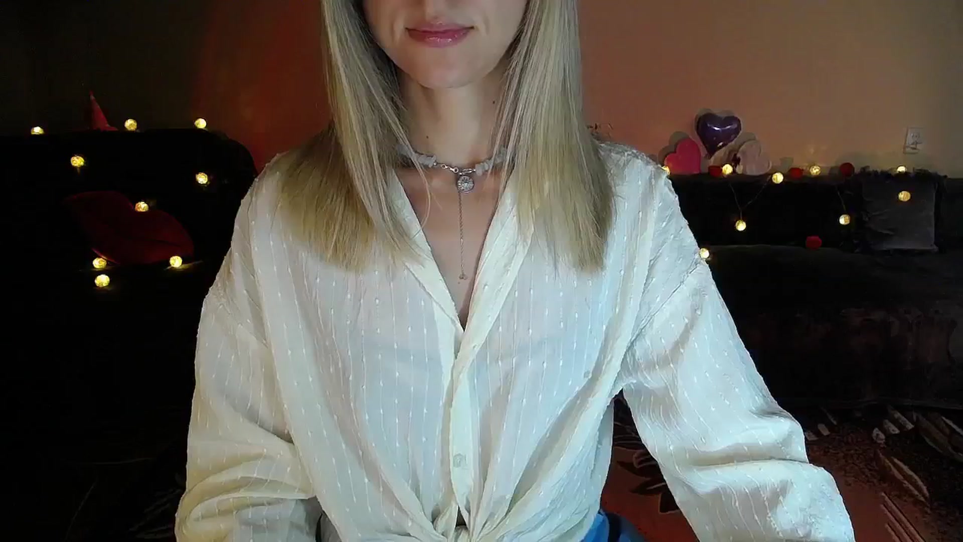 Gallery image thumbnail from Sunshine_alis's myfreecams stream on, 08/28/2025, 19:29 image 10 of 20
