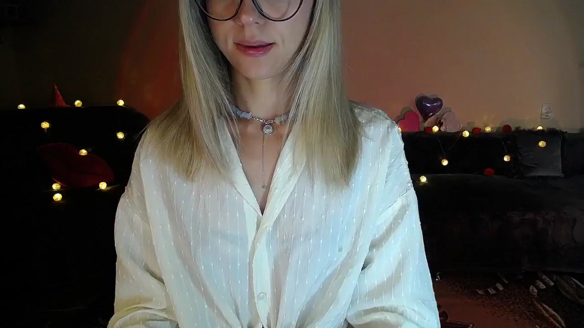 Gallery image thumbnail from Sunshine_alis's myfreecams stream on, 08/28/2025, 19:29 image 6 of 20