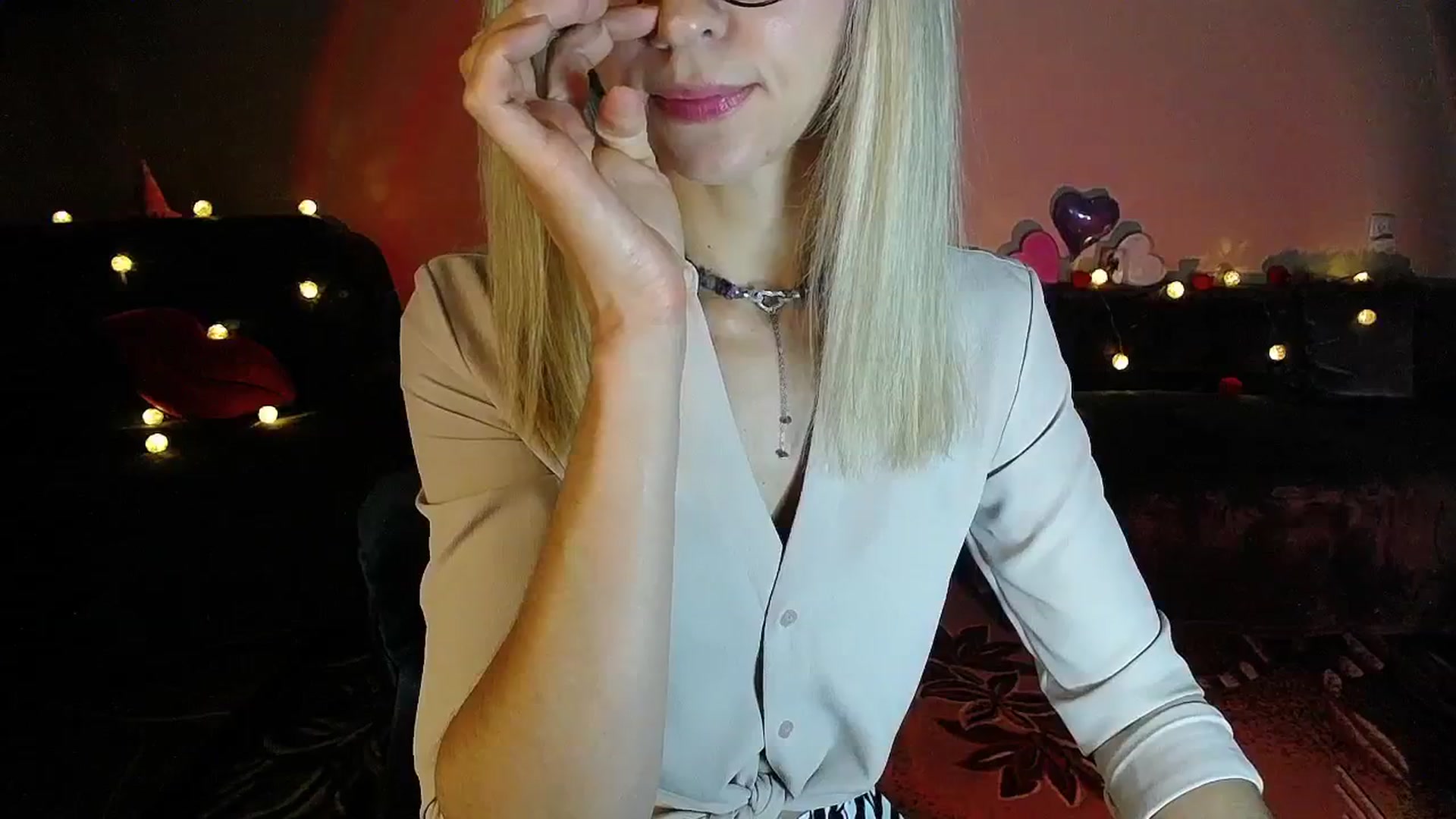 Gallery image thumbnail from Sunshine_alis's myfreecams stream on, 08/29/2025, 17:40 image 15 of 20