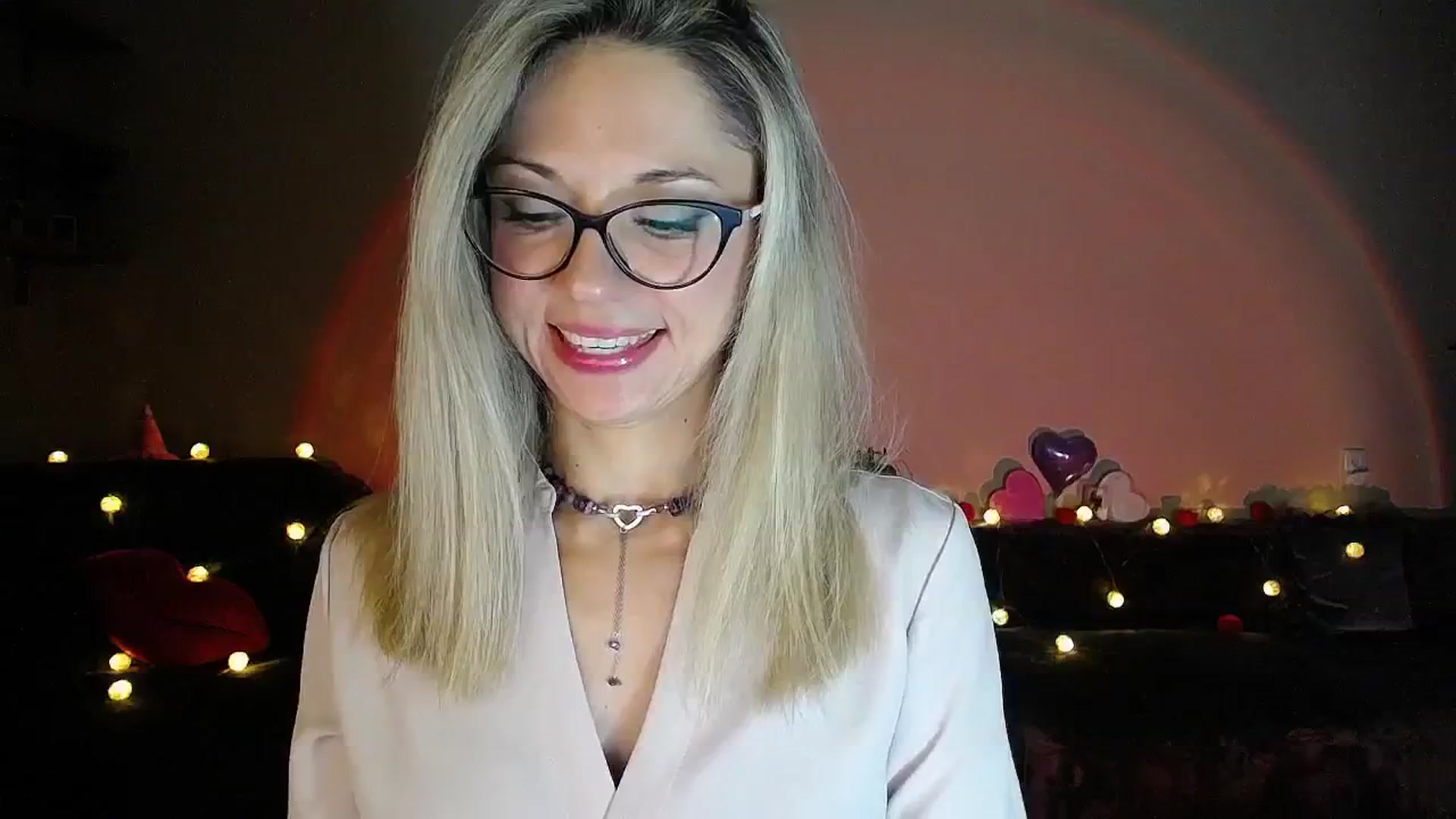 Gallery image thumbnail from Sunshine_alis's myfreecams stream on, 08/29/2025, 17:40 image 7 of 20