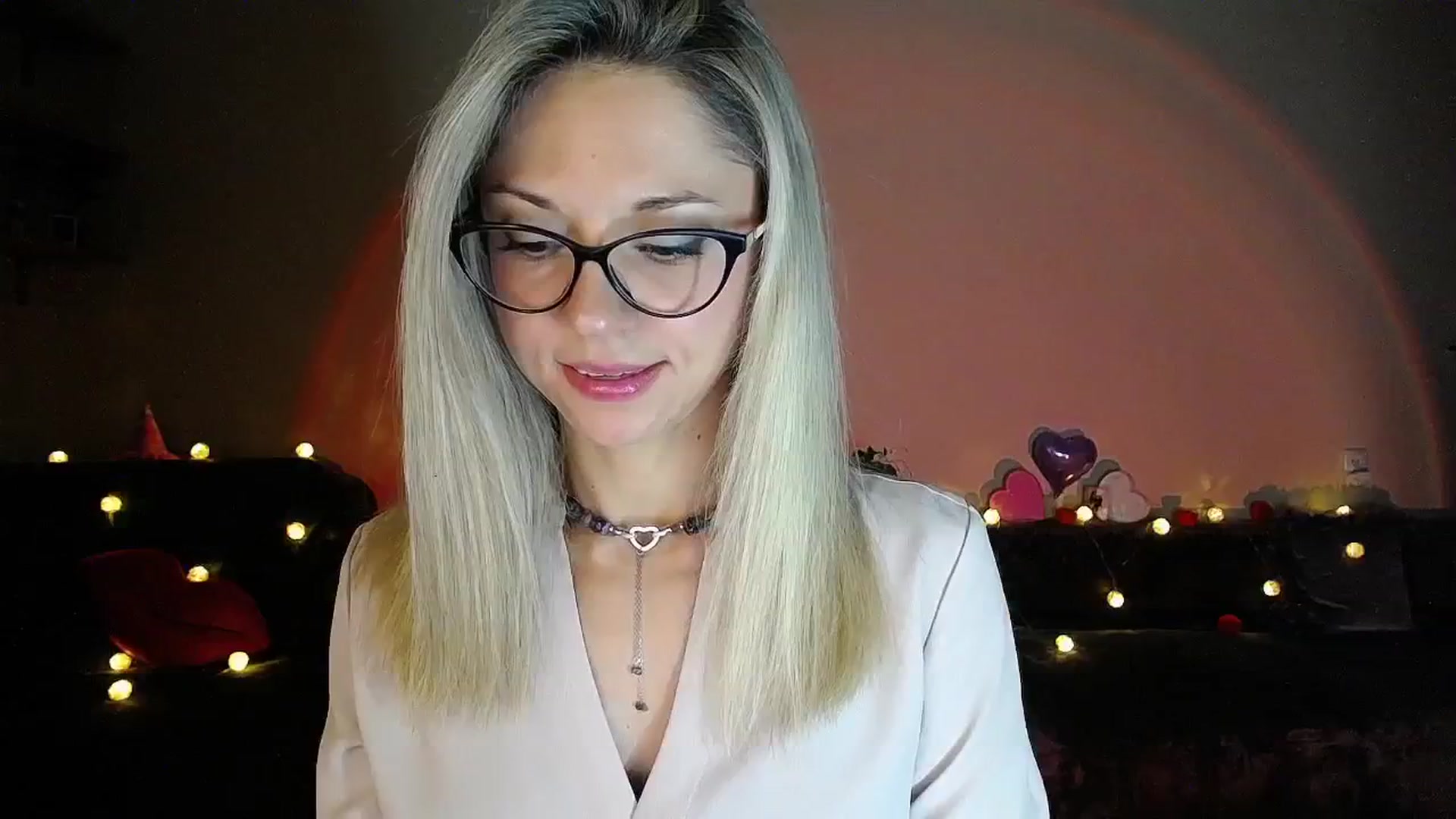 Gallery image thumbnail from Sunshine_alis's myfreecams stream on, 08/29/2025, 17:40 image 2 of 20