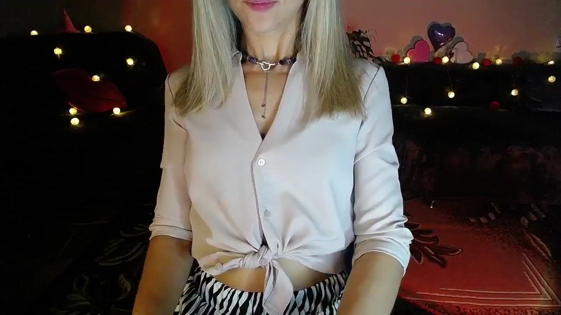 Gallery image thumbnail from Sunshine_alis's myfreecams stream on, 08/29/2025, 20:17 image 9 of 20