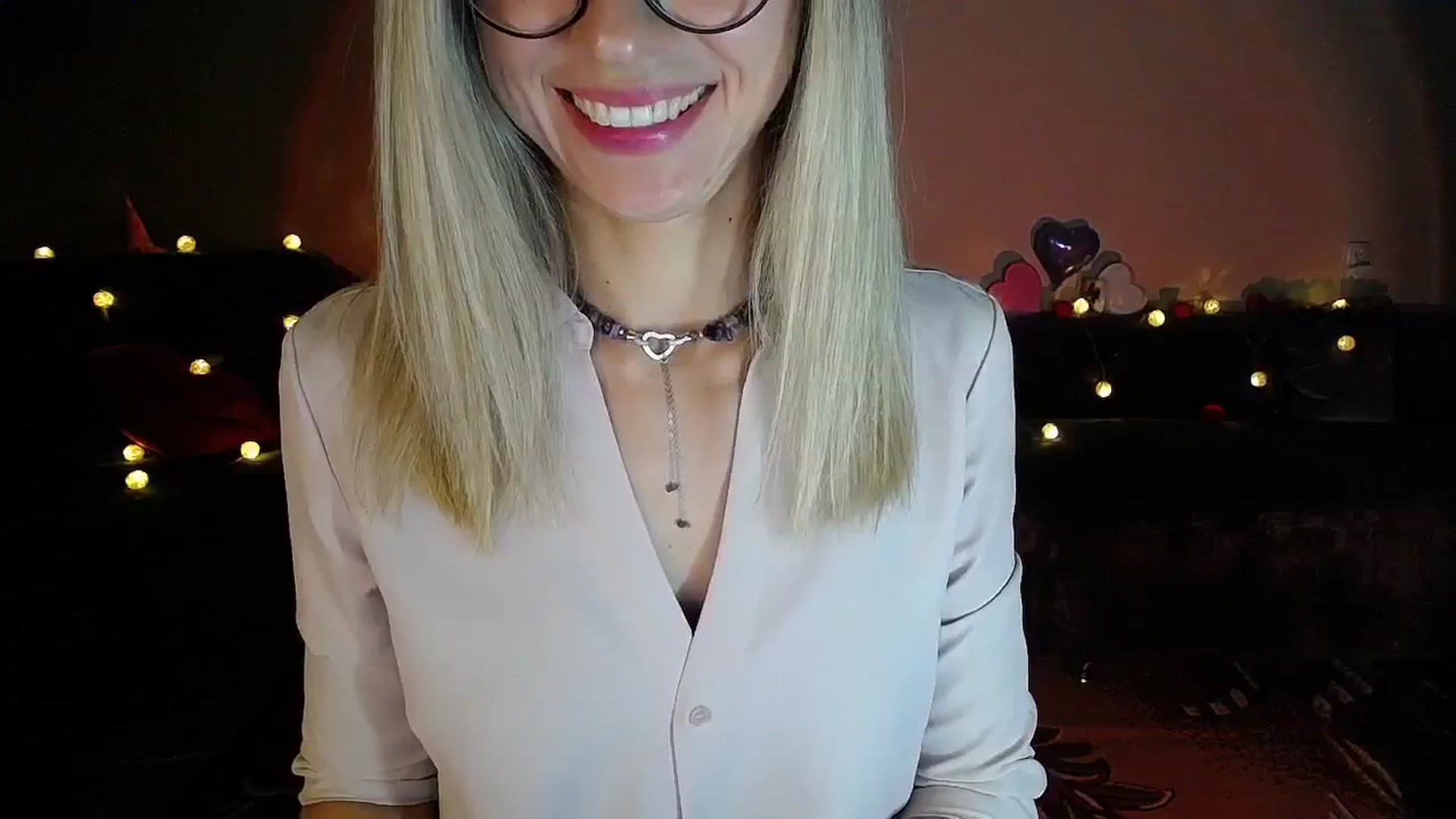 Gallery image thumbnail from Sunshine_alis's myfreecams stream on, 08/29/2025, 20:17 image 5 of 20