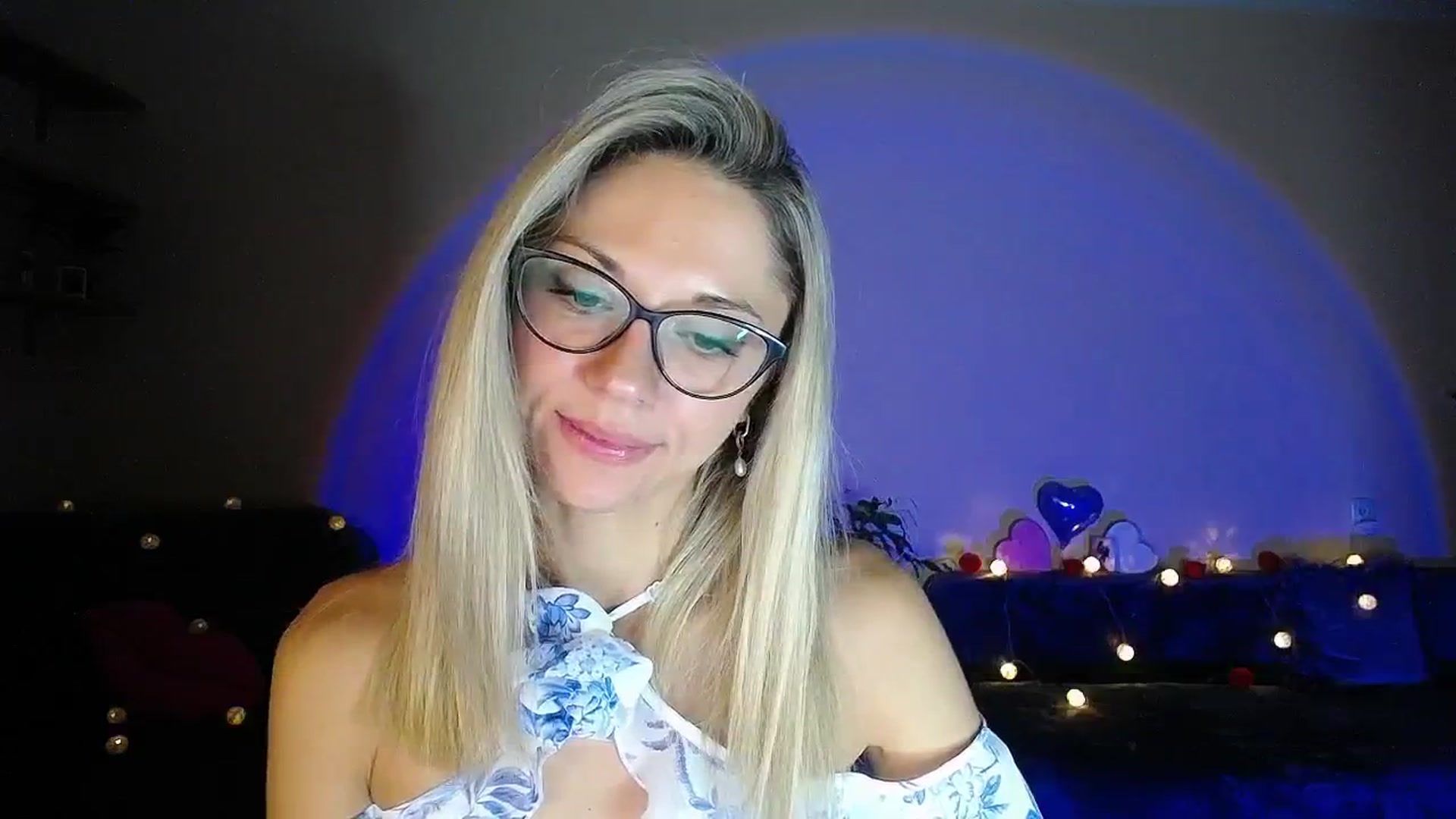 Gallery image thumbnail from Sunshine_alis's myfreecams stream on, 08/30/2025, 20:04 image 9 of 20