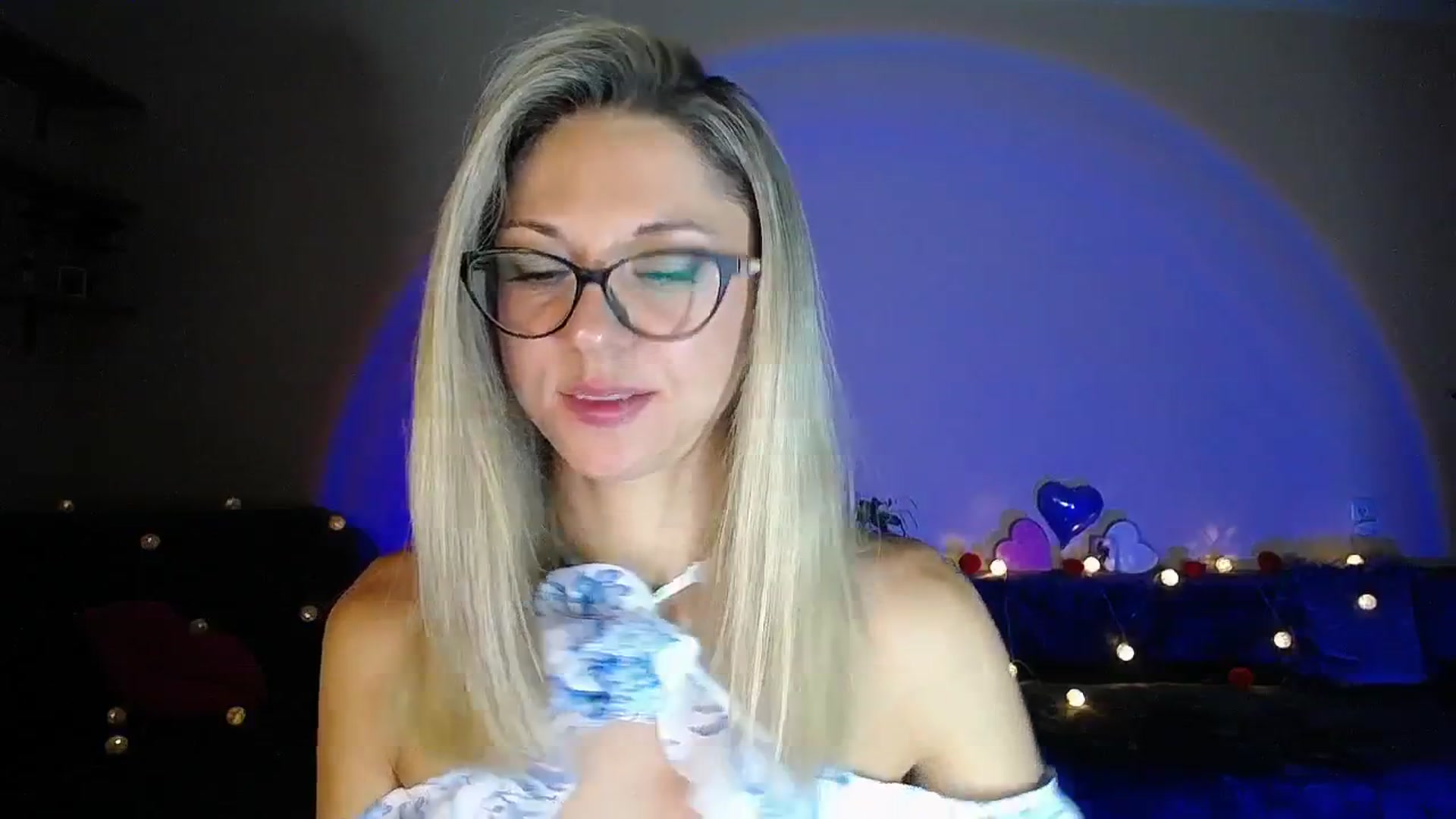 Gallery image thumbnail from Sunshine_alis's myfreecams stream on, 08/30/2025, 20:04 image 13 of 20