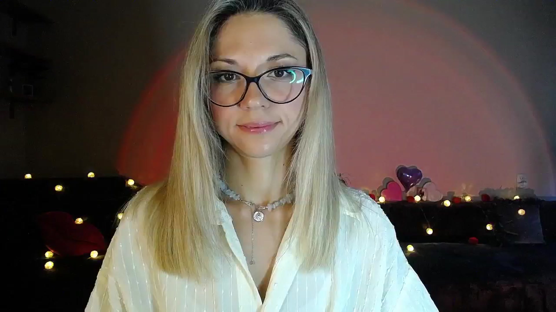 Gallery image thumbnail from Sunshine_alis's myfreecams stream on, 09/01/2025, 17:36 image 3 of 20