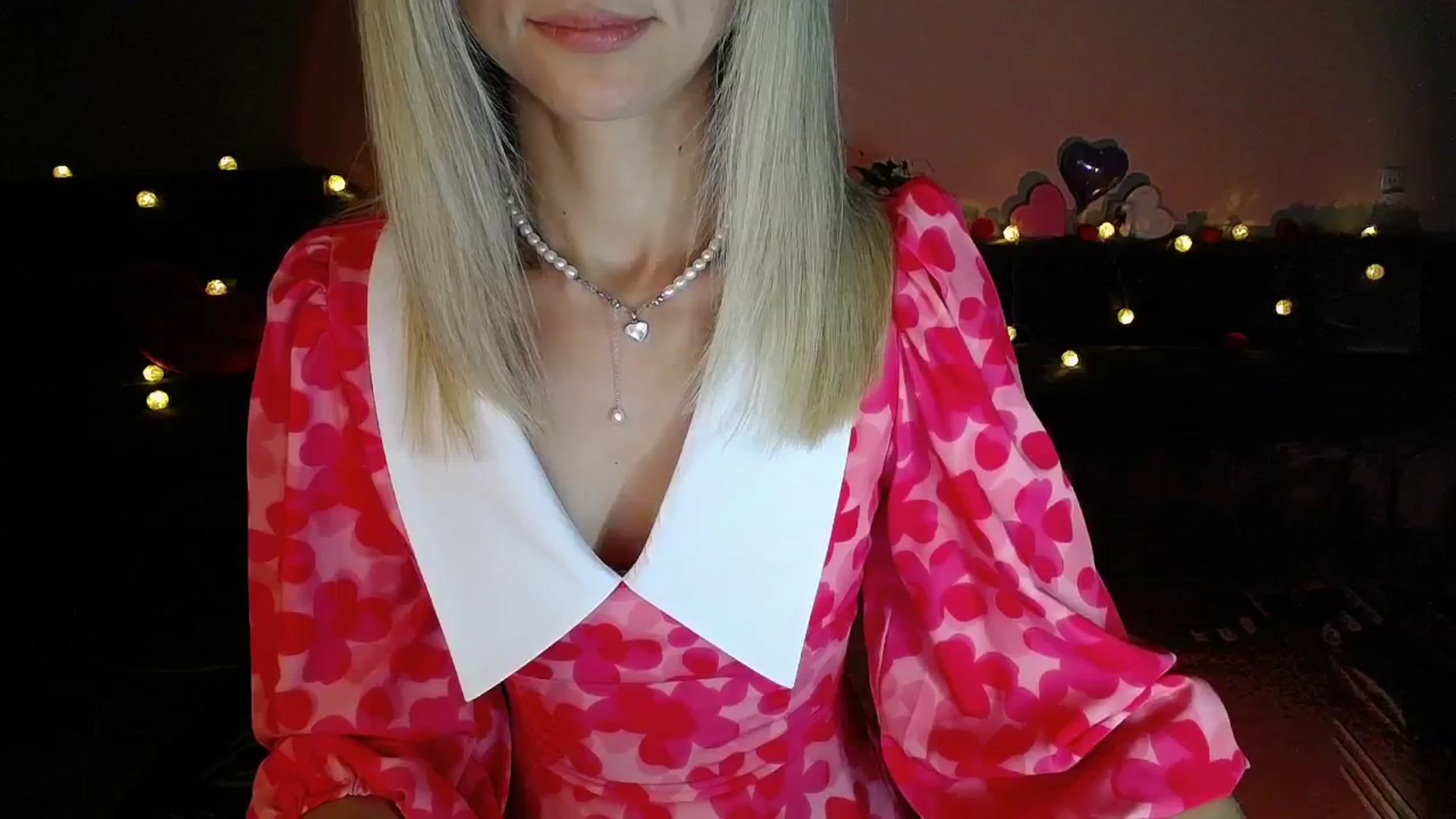 Gallery image thumbnail from Sunshine_alis's myfreecams stream on, 09/02/2025, 19:00 image 18 of 20