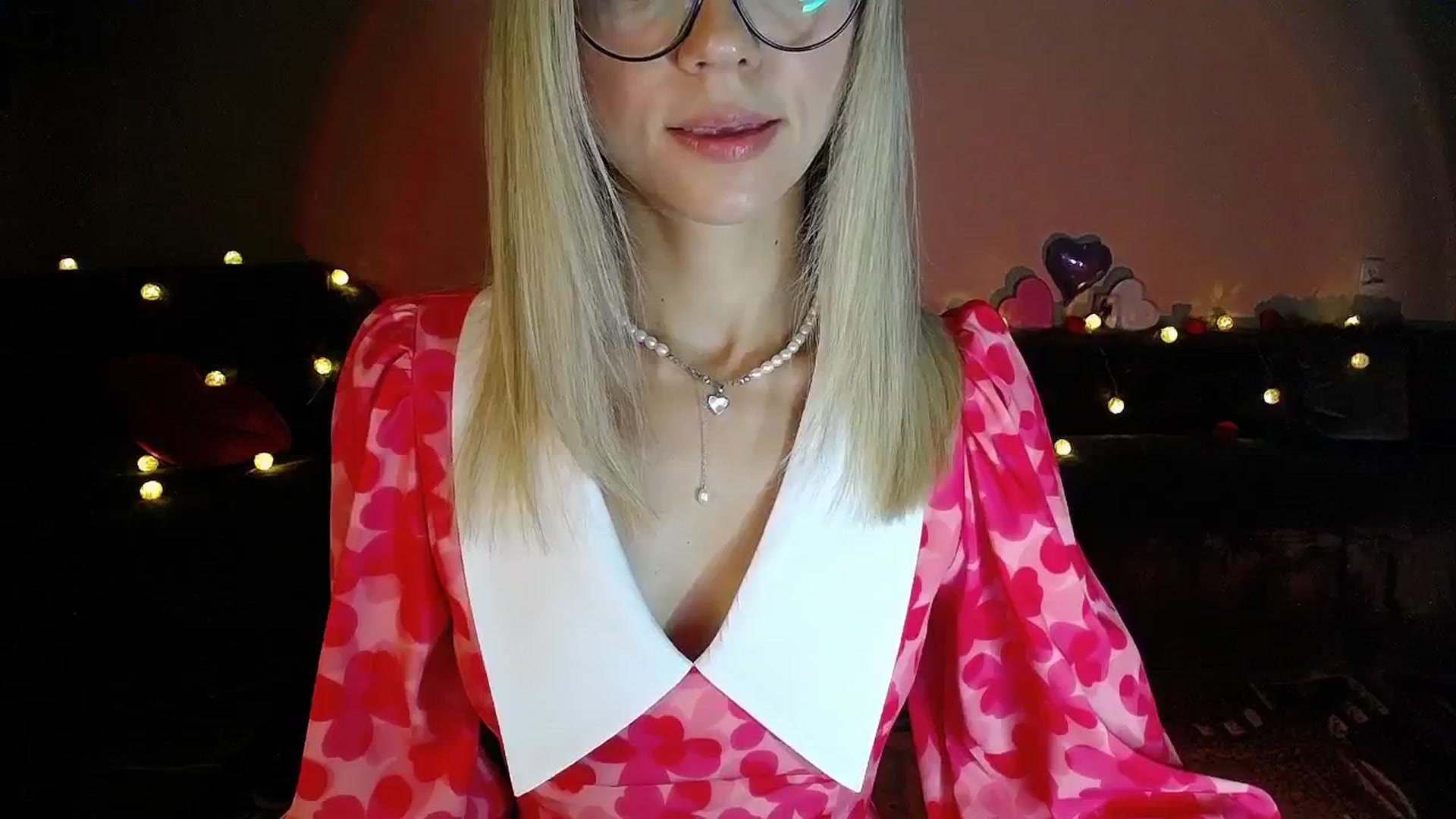 Gallery image thumbnail from Sunshine_alis's myfreecams stream on, 09/02/2025, 19:00 image 11 of 20
