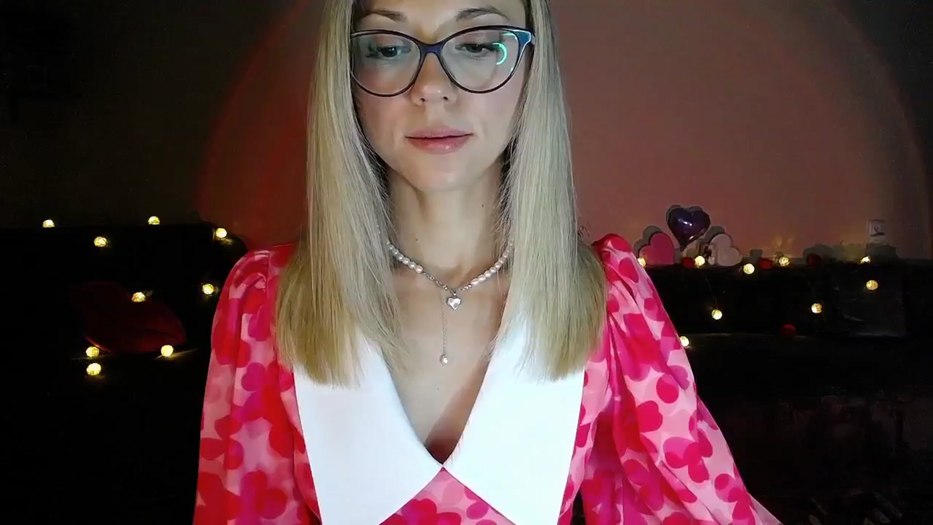 Gallery image thumbnail from Sunshine_alis's myfreecams stream on, 09/02/2025, 19:00 image 5 of 20