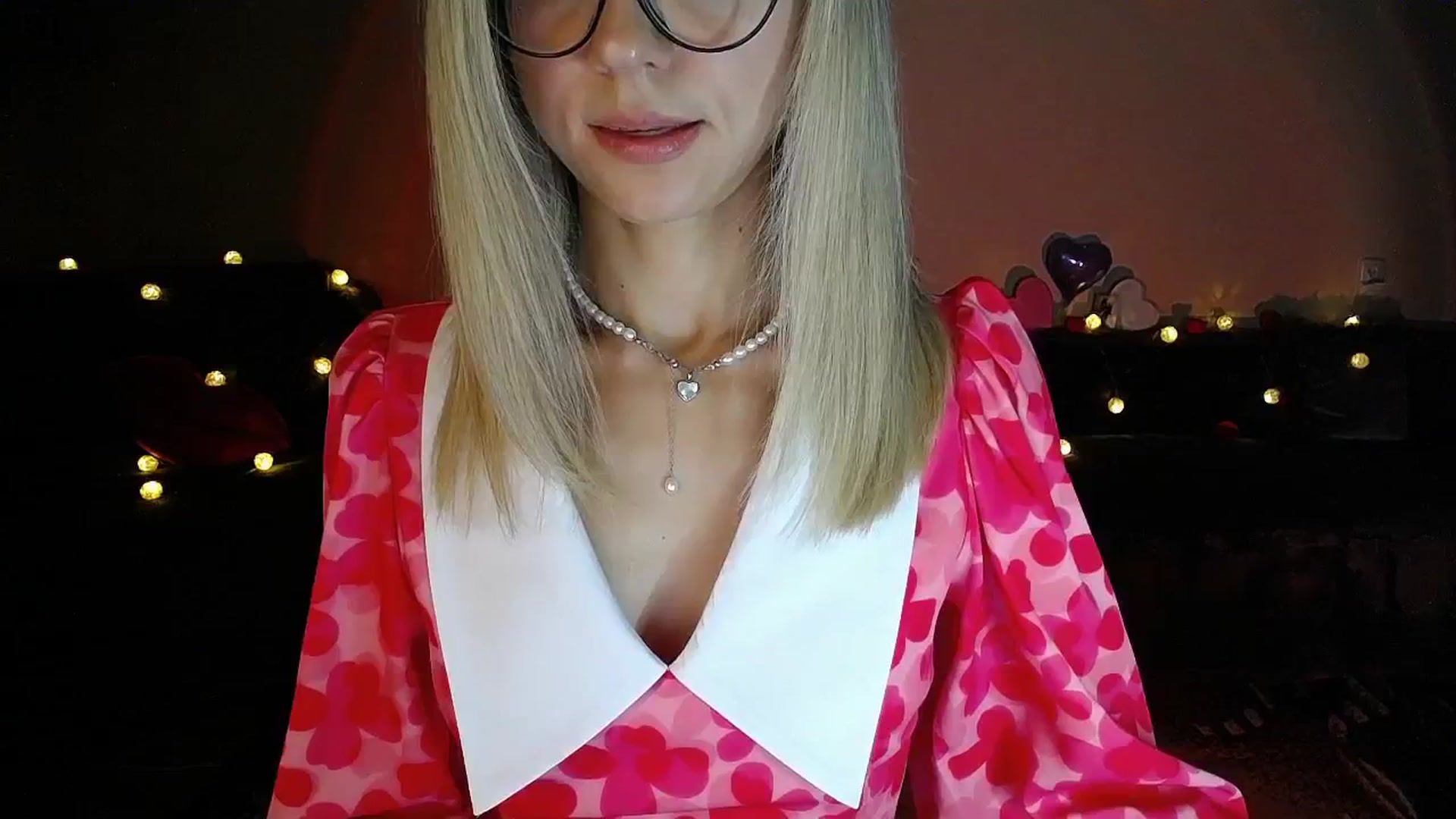 Gallery image thumbnail from Sunshine_alis's myfreecams stream on, 09/02/2025, 19:00 image 9 of 20