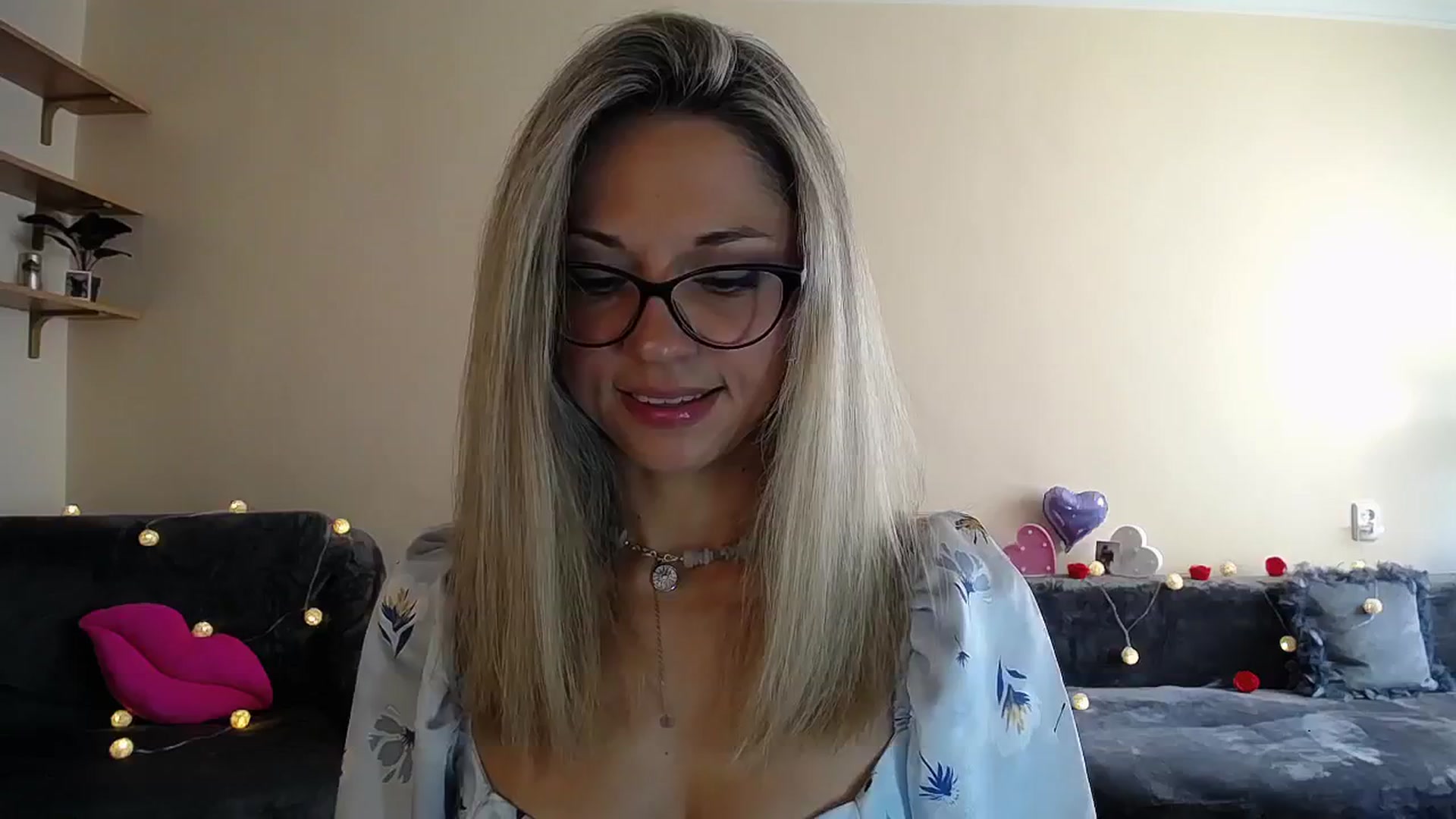 Gallery image thumbnail from Sunshine_alis's myfreecams stream on, 09/03/2025, 14:37 image 9 of 20