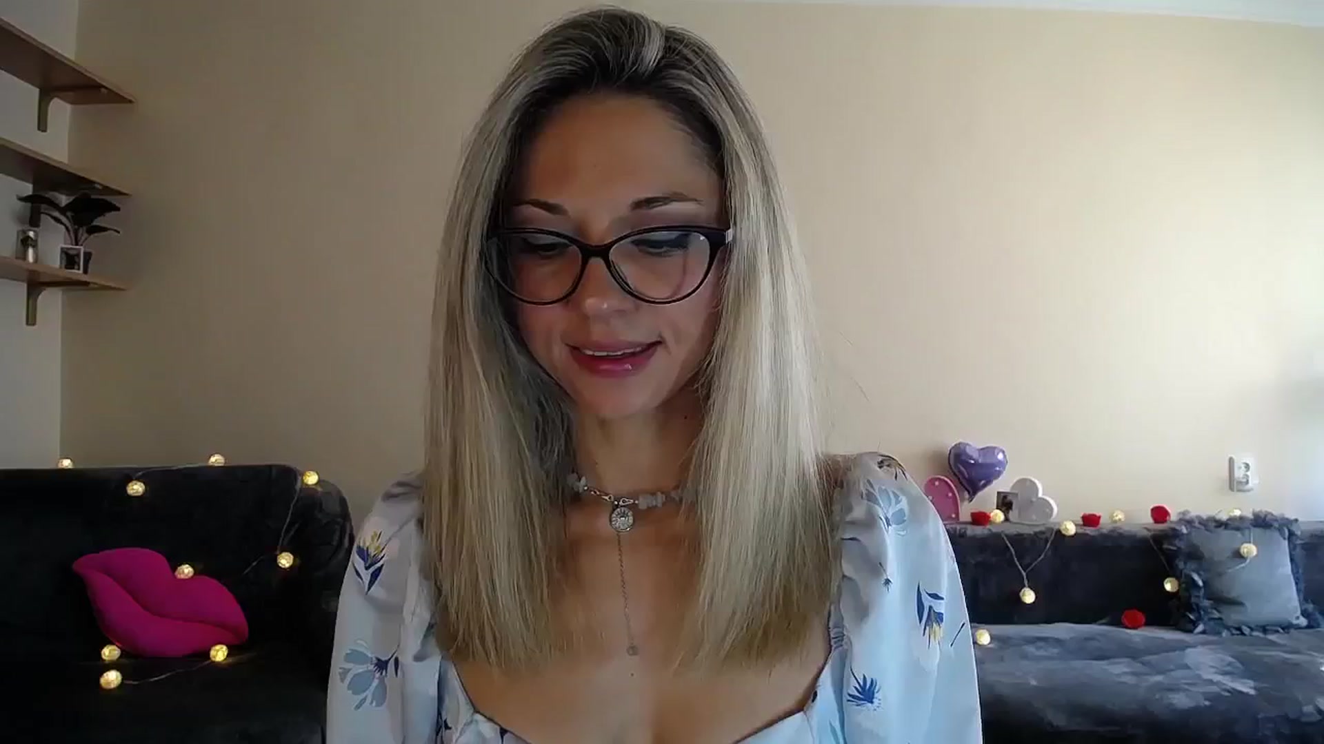 Gallery image thumbnail from Sunshine_alis's myfreecams stream on, 09/03/2025, 14:37 image 5 of 20