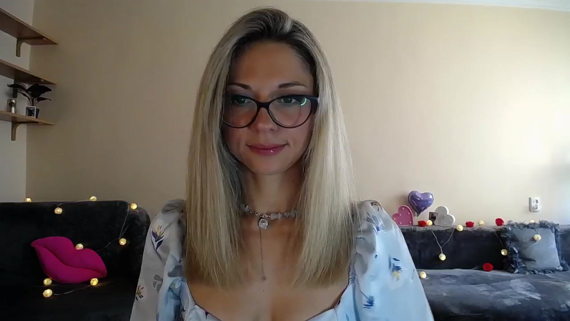 Gallery image thumbnail from Sunshine_alis's myfreecams stream on, 09/03/2025, 14:37 image 6 of 20