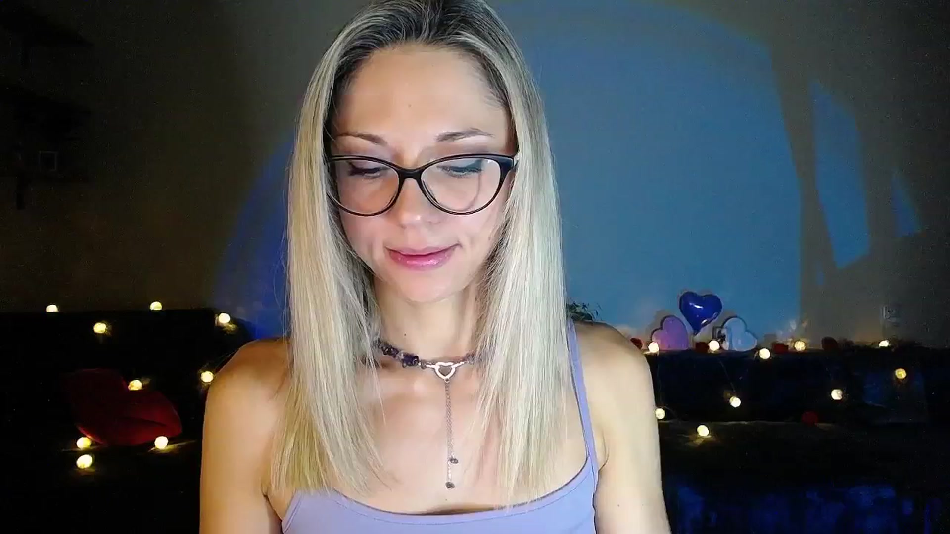 Gallery image thumbnail from Sunshine_alis's myfreecams stream on, 09/05/2025, 19:33 image 17 of 20