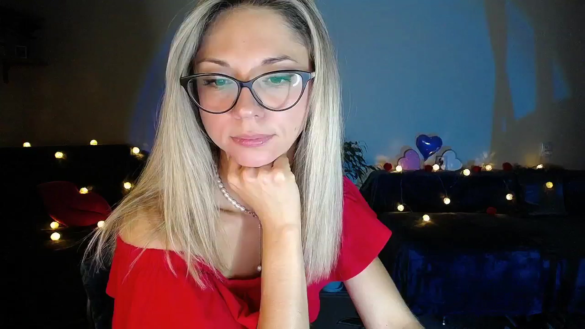 Gallery image thumbnail from Sunshine_alis's myfreecams stream on, 09/06/2025, 18:13 image 7 of 20