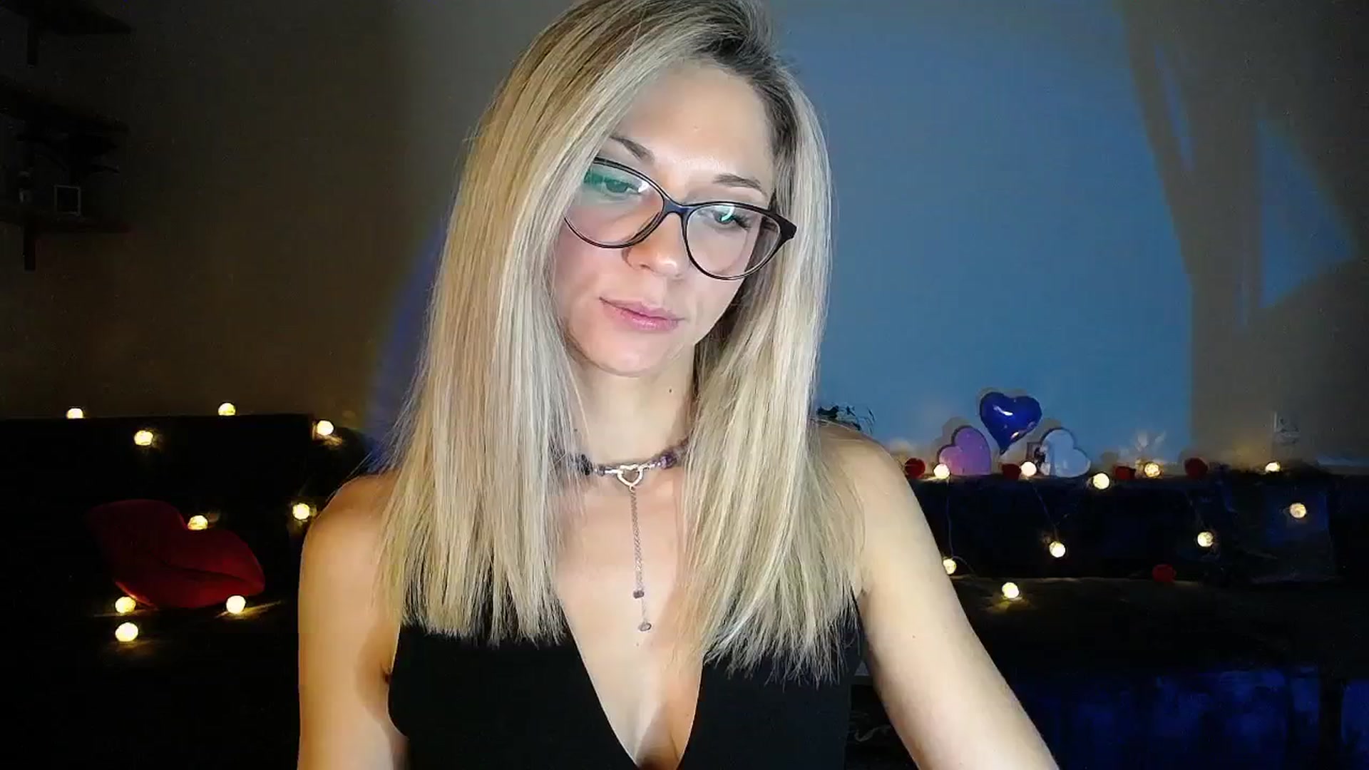 Gallery image thumbnail from Sunshine_alis's myfreecams stream on, 09/09/2025, 17:06 image 18 of 20