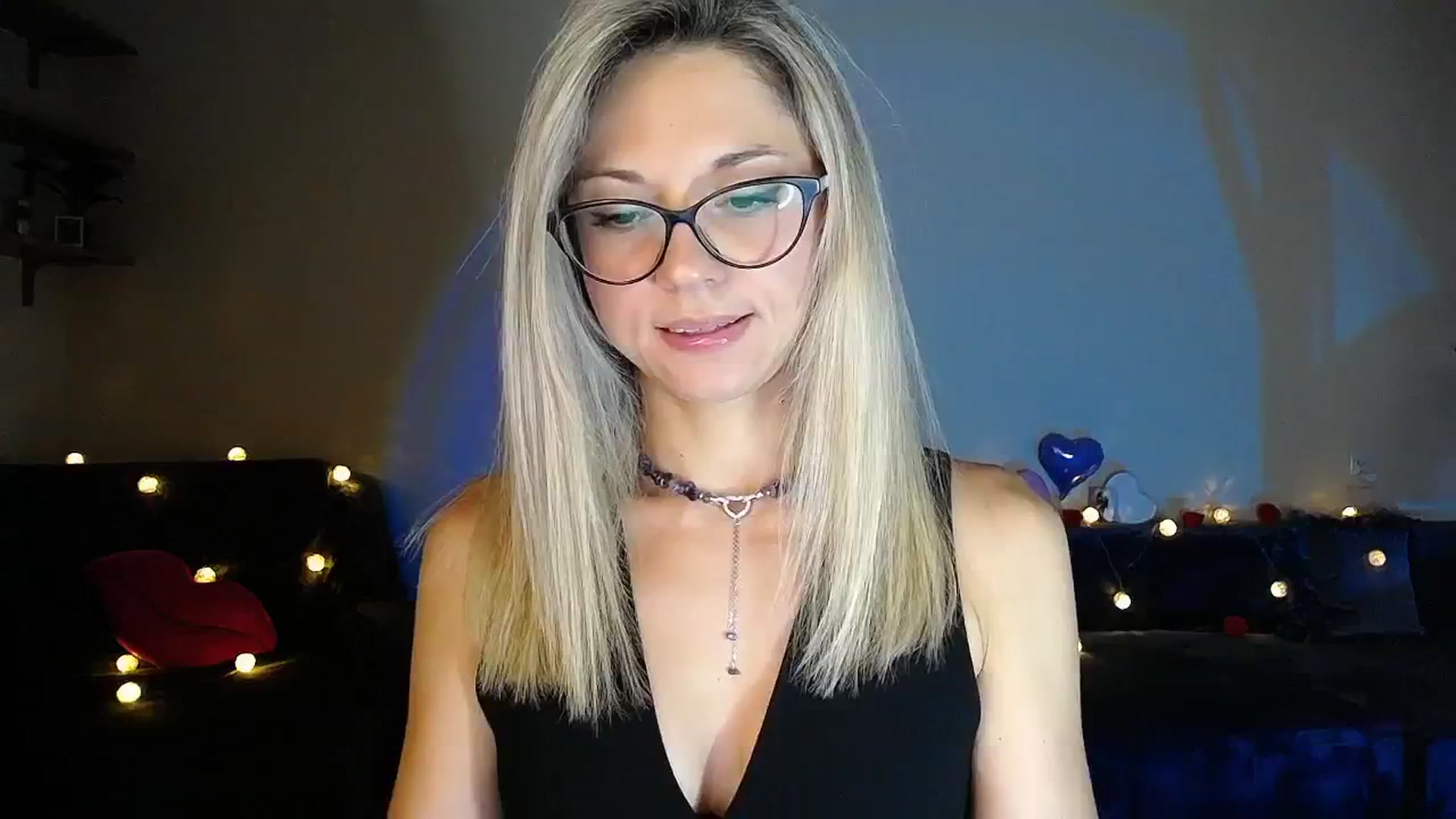 Gallery image thumbnail from Sunshine_alis's myfreecams stream on, 09/09/2025, 17:06 image 2 of 20