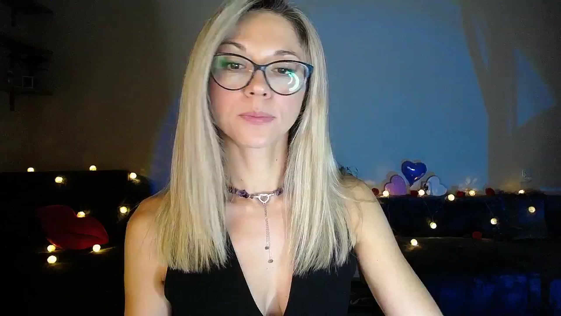 Gallery image thumbnail from Sunshine_alis's myfreecams stream on, 09/09/2025, 17:06 image 16 of 20