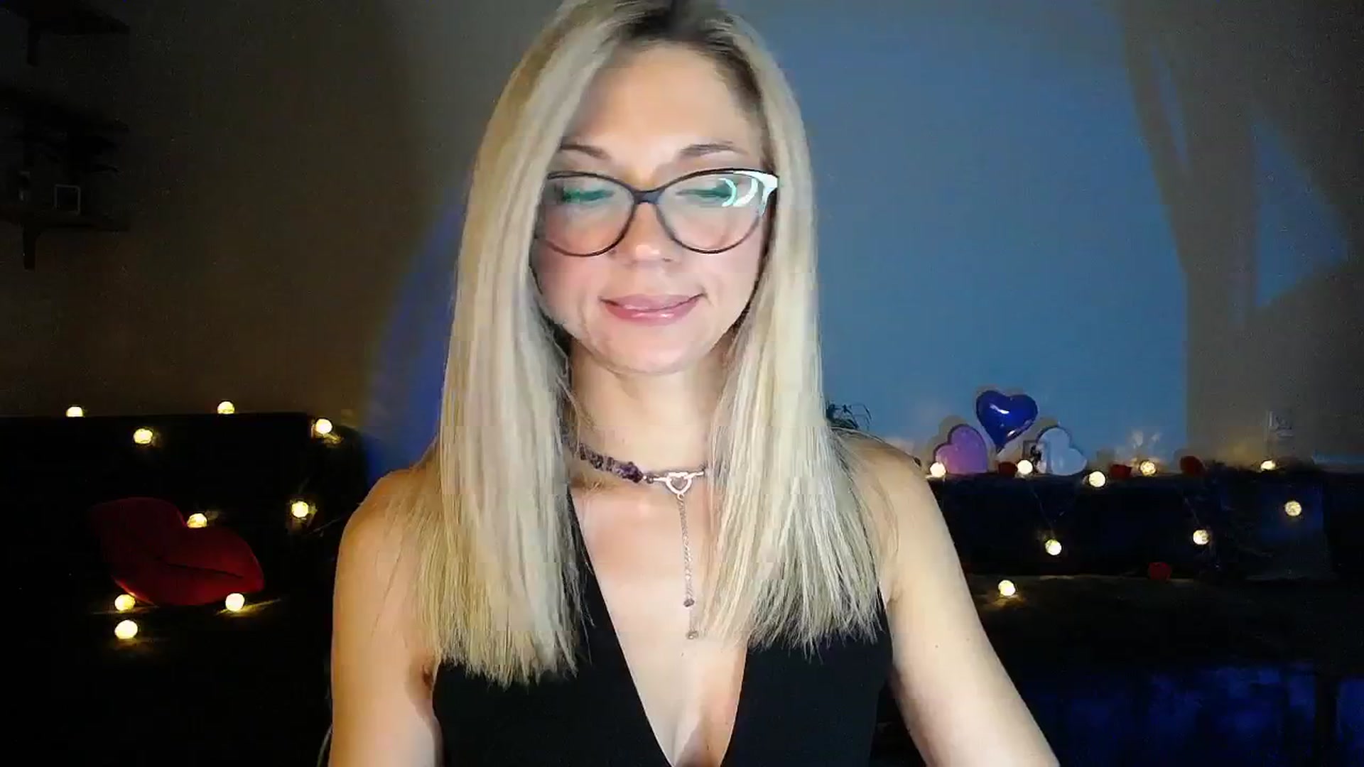 Gallery image thumbnail from Sunshine_alis's myfreecams stream on, 09/09/2025, 17:06 image 17 of 20