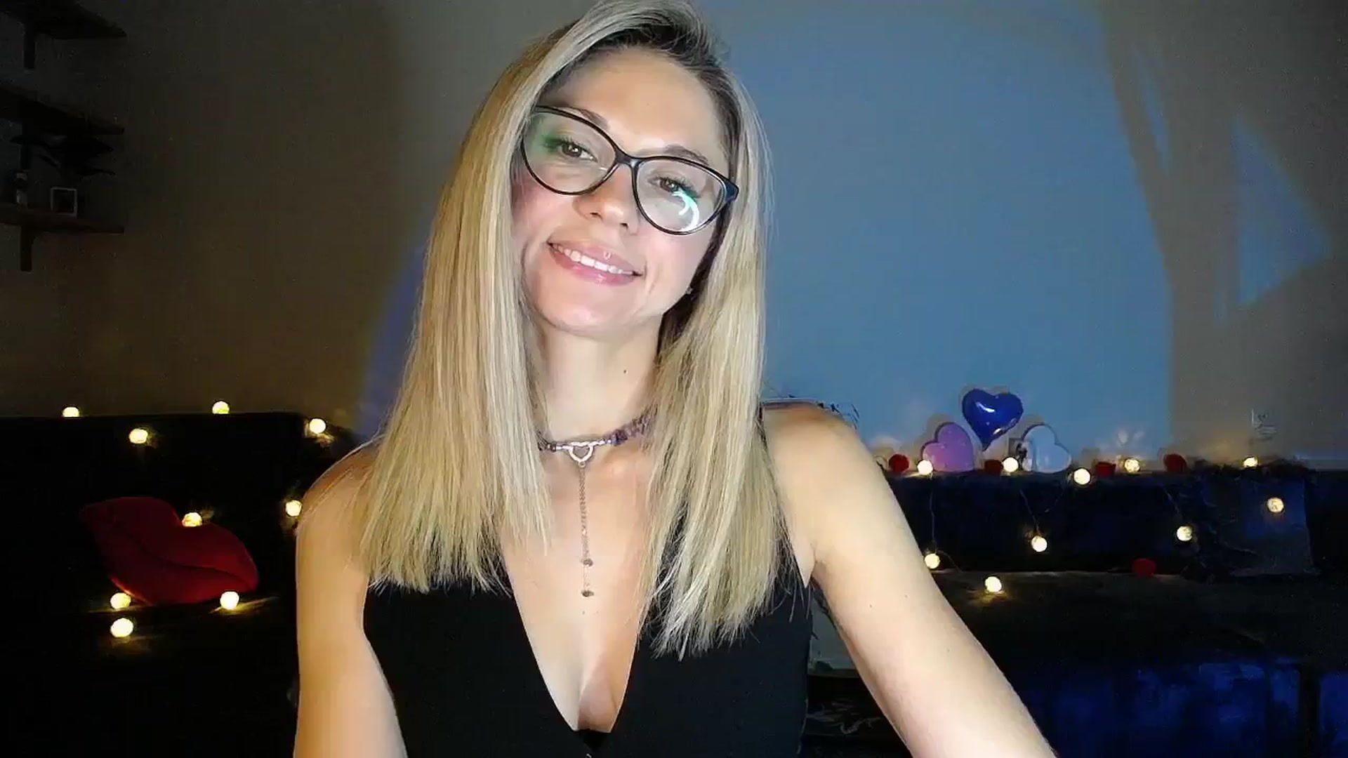 Gallery image thumbnail from Sunshine_alis's myfreecams stream on, 09/09/2025, 17:06 image 8 of 20
