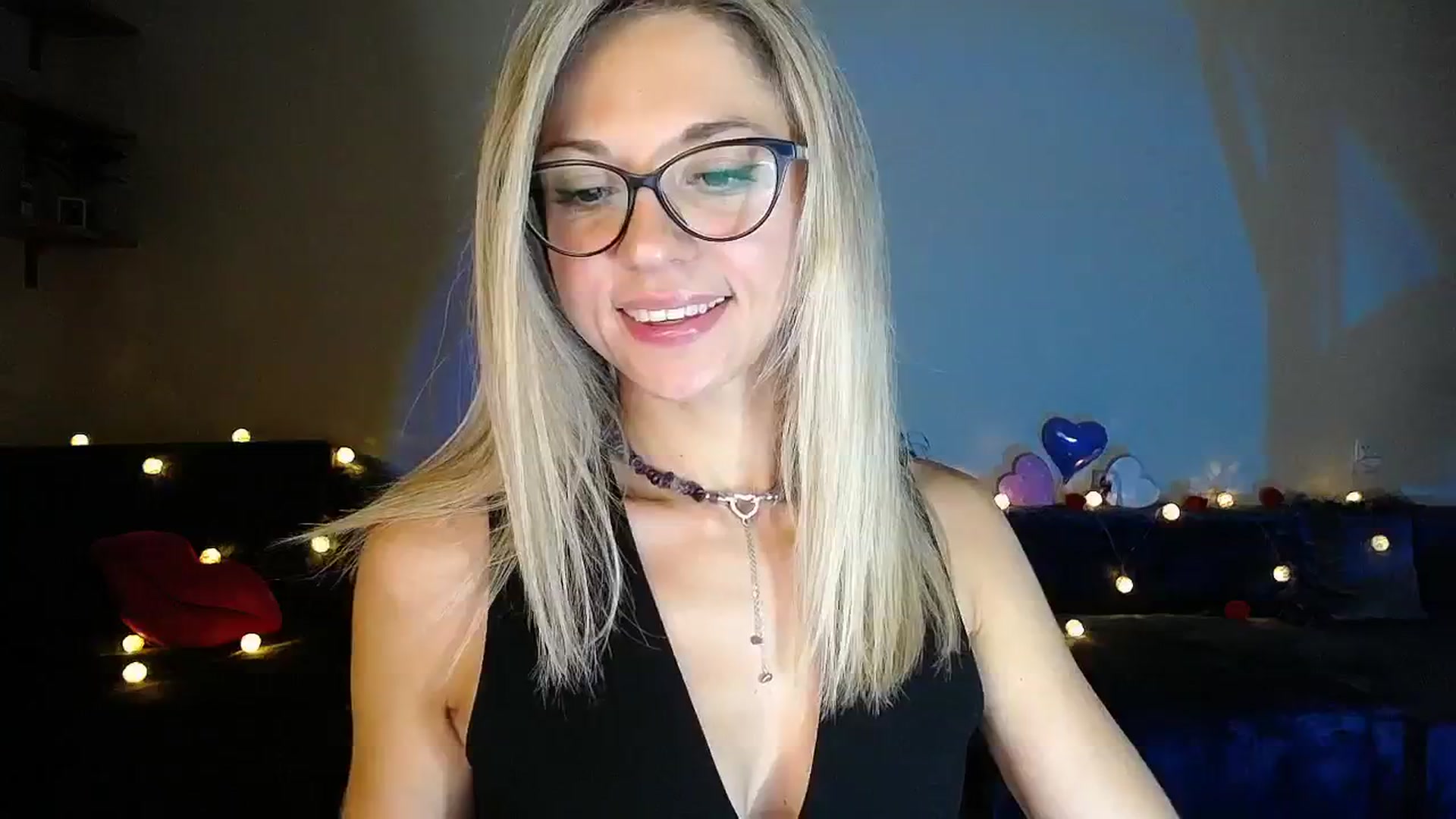 Gallery image thumbnail from Sunshine_alis's myfreecams stream on, 09/09/2025, 17:06 image 10 of 20