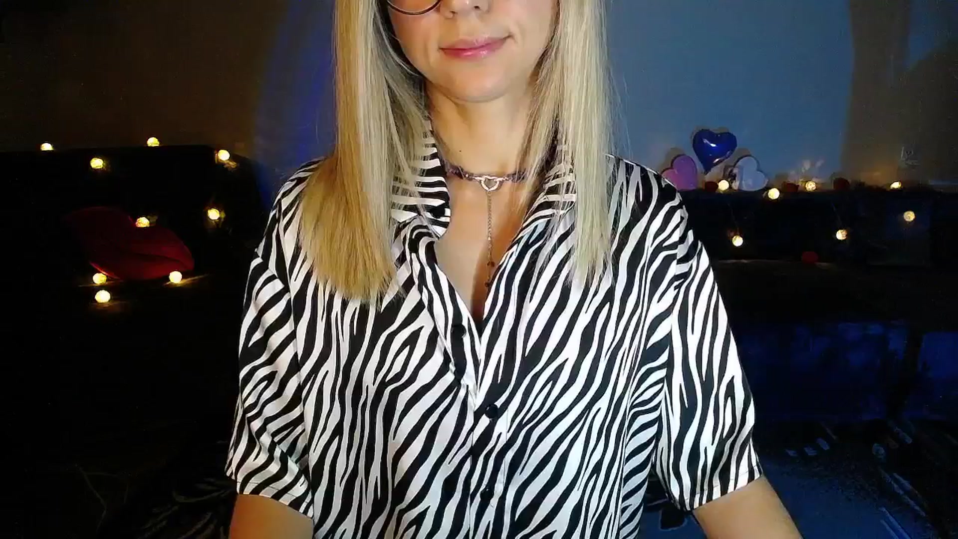 Gallery image thumbnail from Sunshine_alis's myfreecams stream on, 09/09/2025, 18:31 image 17 of 20