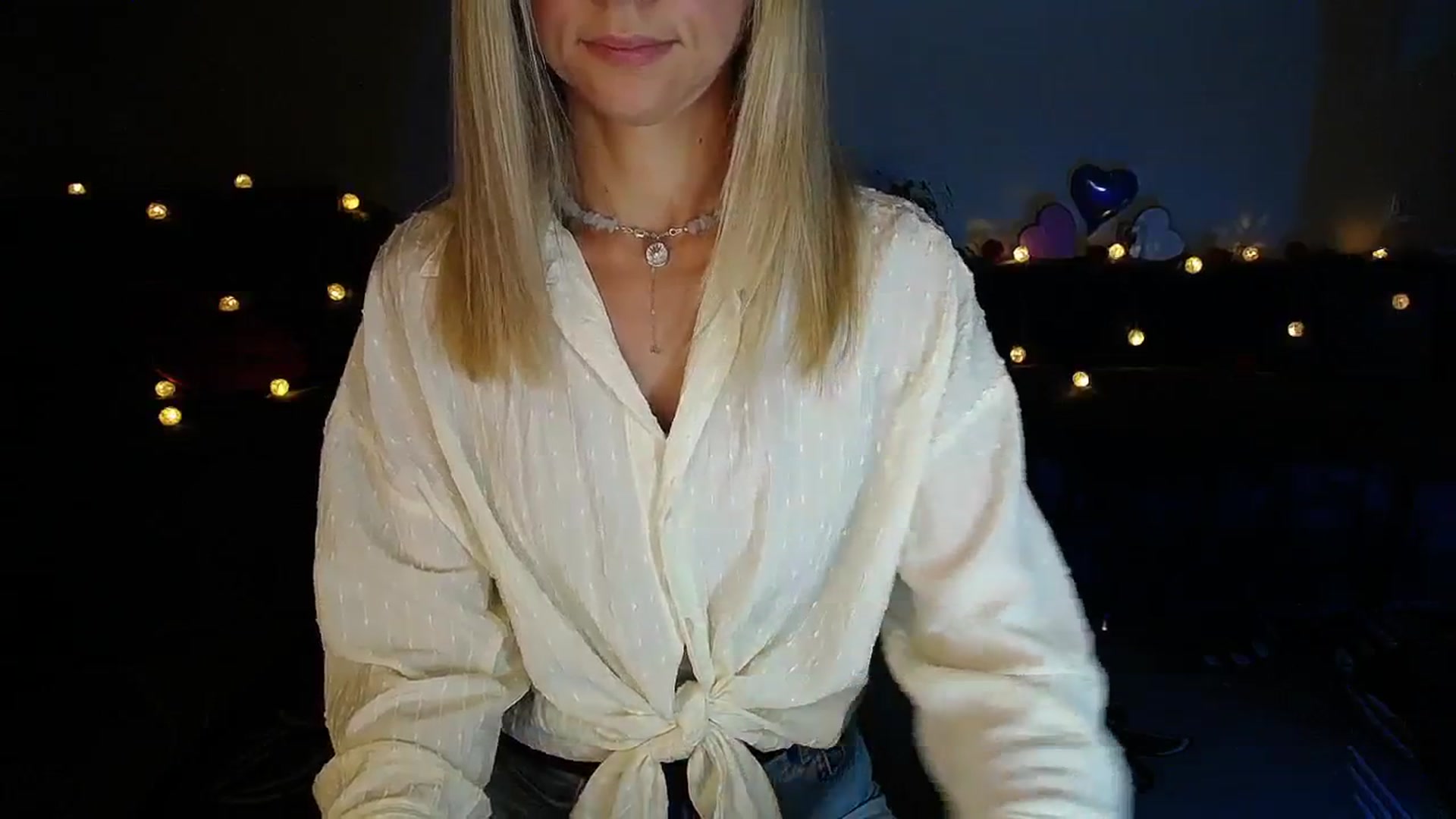 Gallery image thumbnail from Sunshine_alis's myfreecams stream on, 09/10/2025, 19:07 image 8 of 20