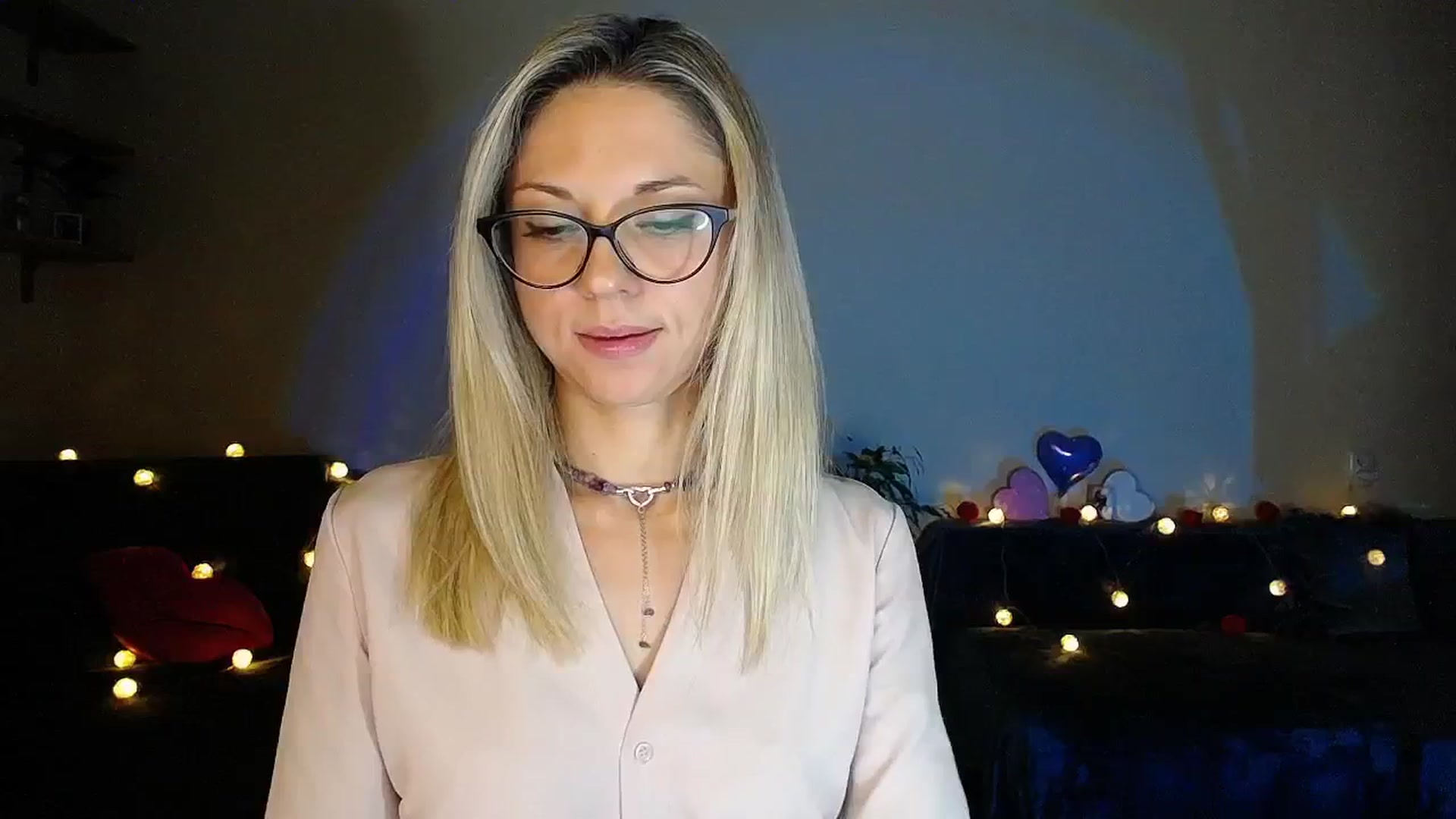 Gallery image thumbnail from Sunshine_alis's myfreecams stream on, 09/11/2025, 19:04 image 11 of 20