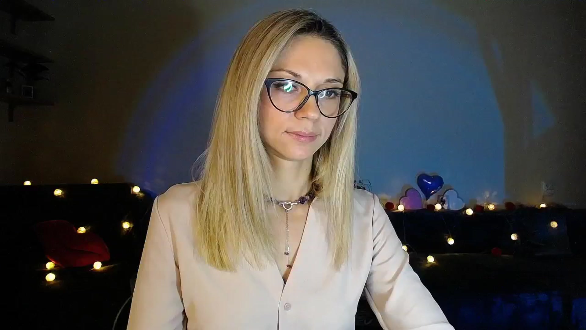 Gallery image thumbnail from Sunshine_alis's myfreecams stream on, 09/11/2025, 19:04 image 13 of 20