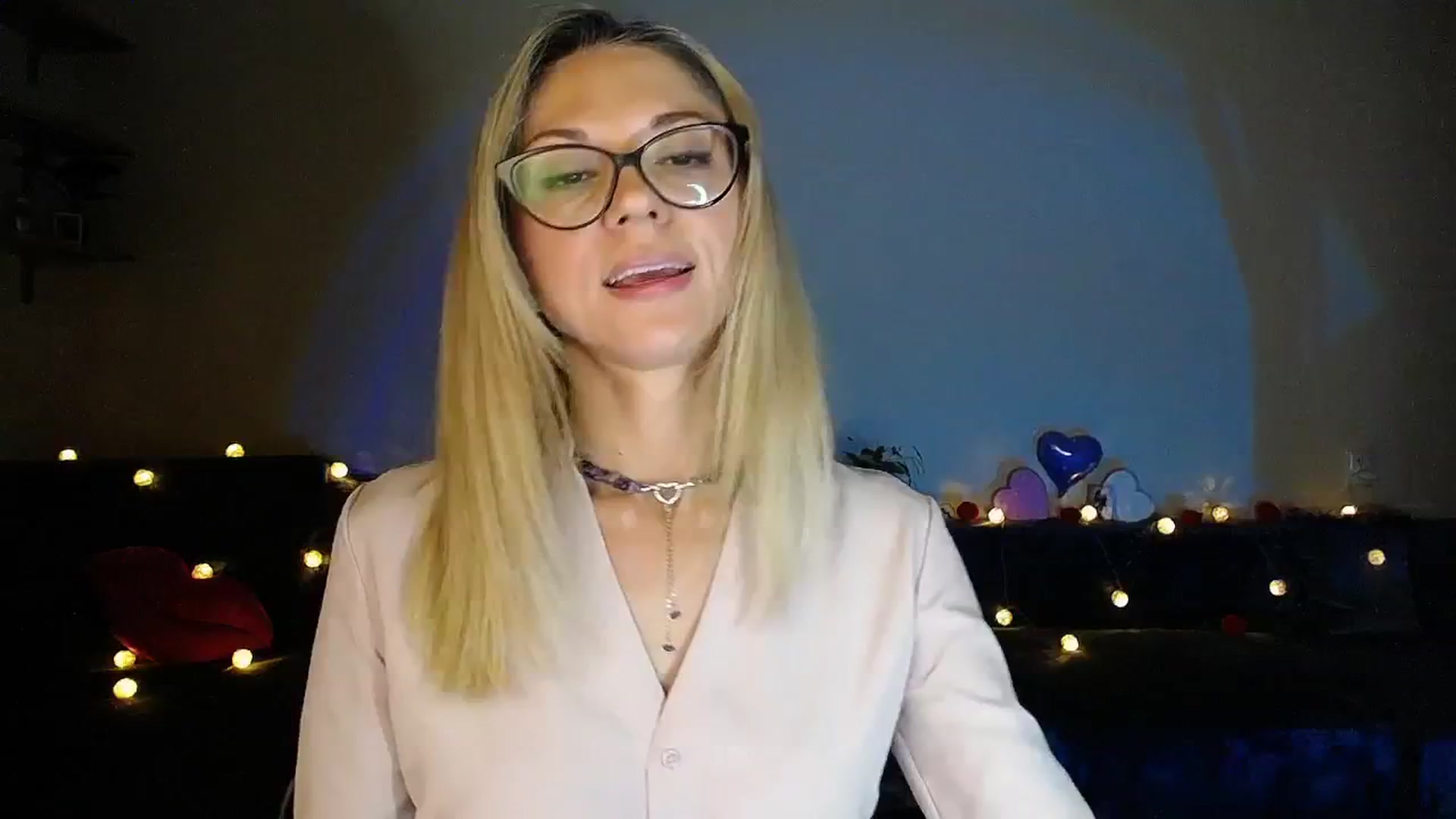 Gallery image thumbnail from Sunshine_alis's myfreecams stream on, 09/11/2025, 19:04 image 6 of 20